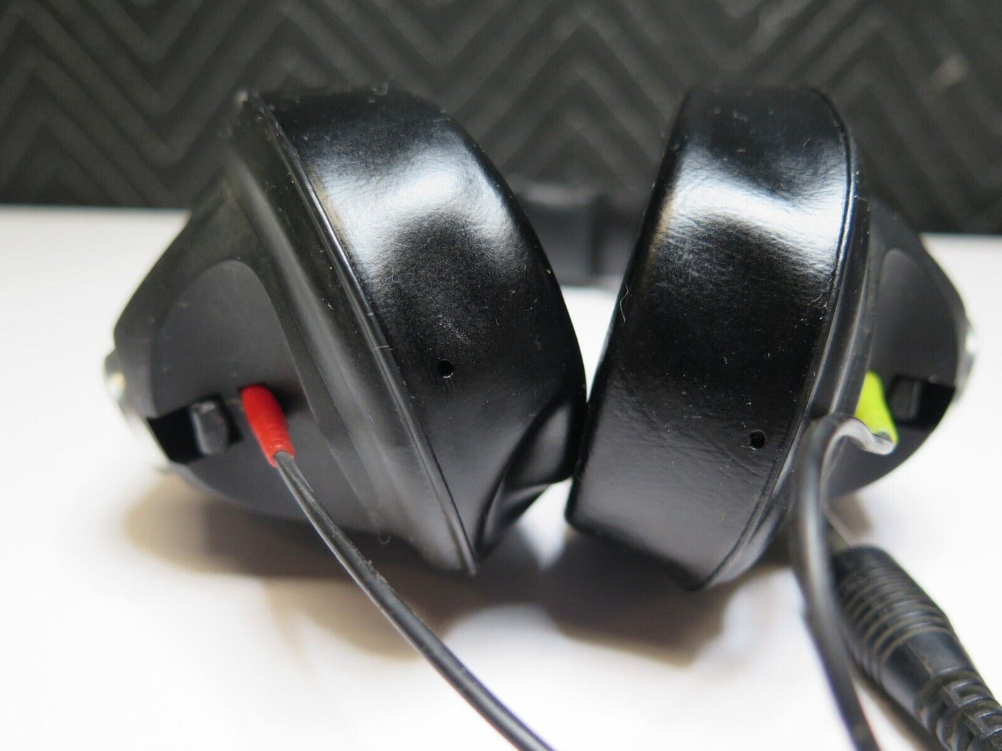 Vintage Sennheiser HD 224 Black Wired HiFi Monitor Stereo LII Studio Headphones