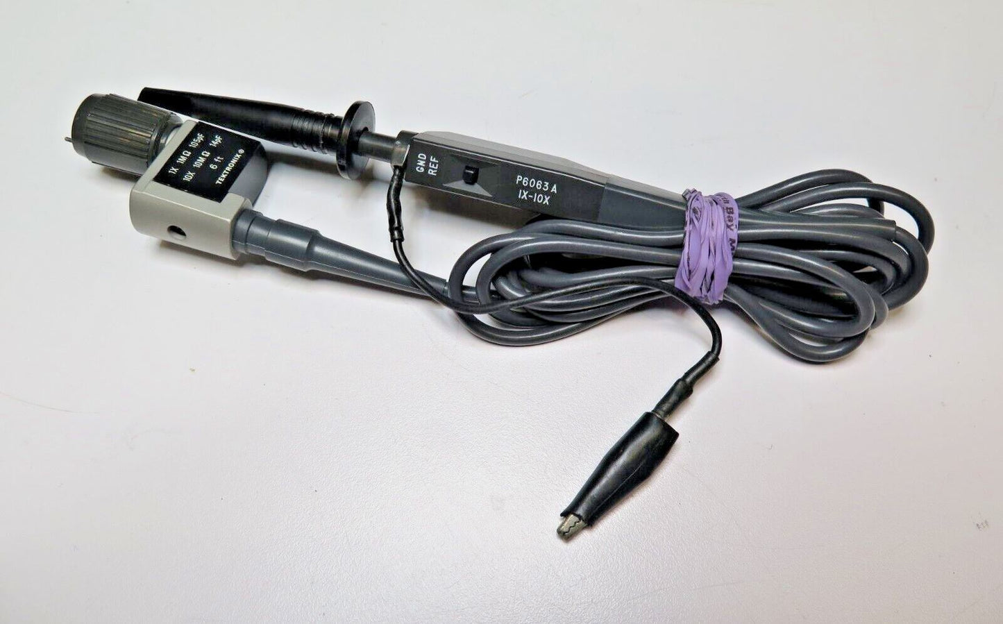 TEKTRONIX P6063A PROBE - 1X-10X - 10MOHM 14PF with 6FT CABLE
