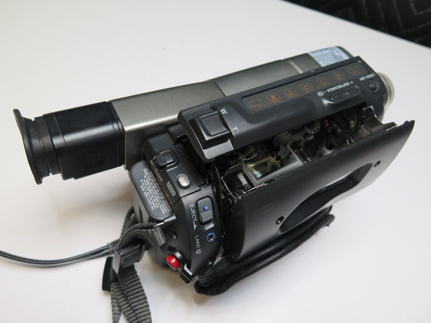 Sony CCD-TRV66 HI8 8mm Video8 Stereo Camera Camcorder VCR Player Video Transfer