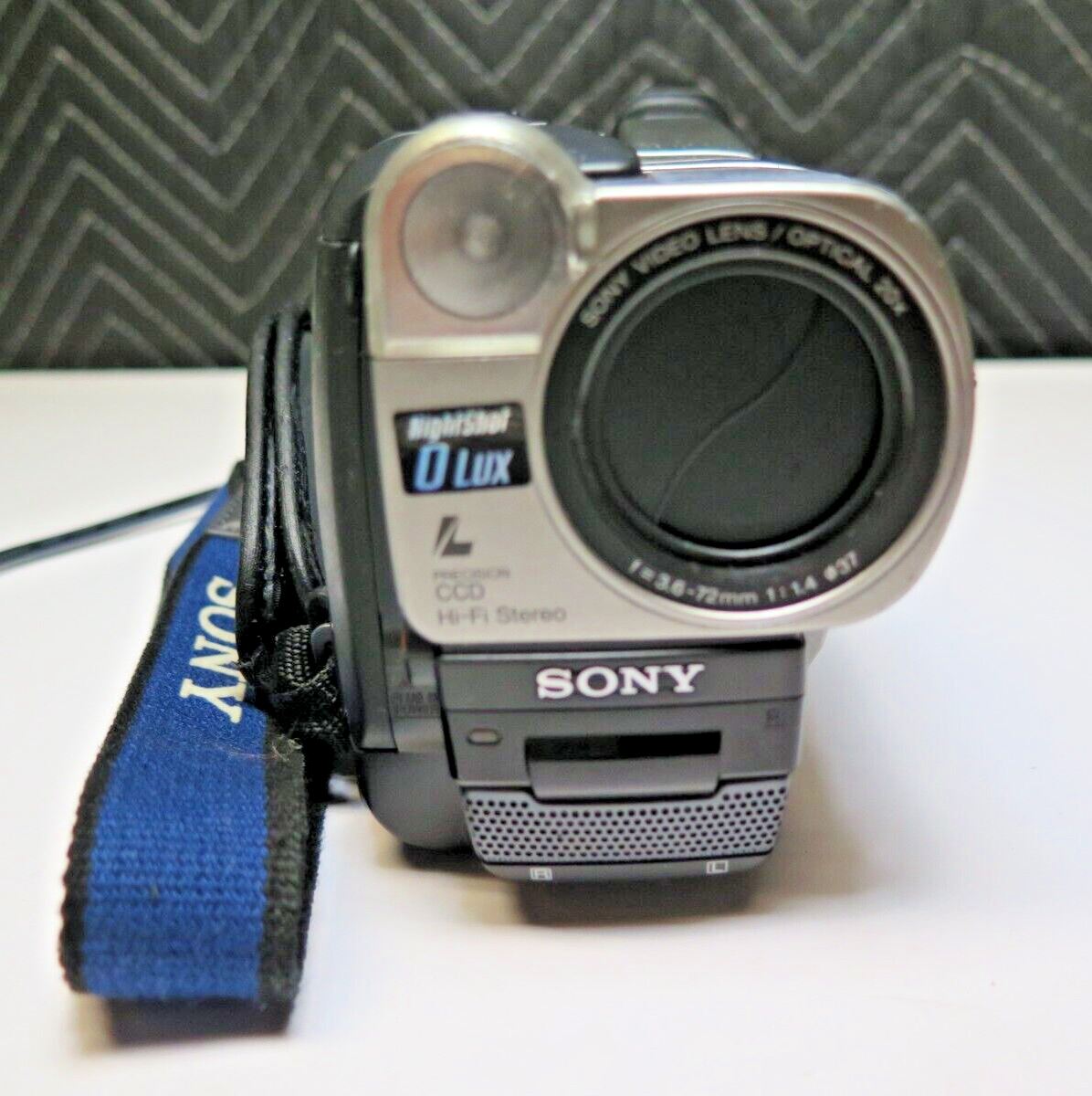 Sony CCD-TRV66 HI8 8mm Video8 Stereo Camera Camcorder VCR Player Video Transfer