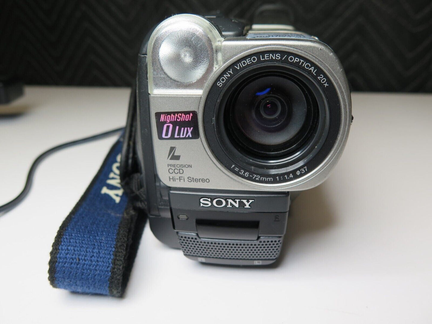 Sony CCD-TRV66 HI8 8mm Video8 Stereo Camera Camcorder VCR Player Video Transfer