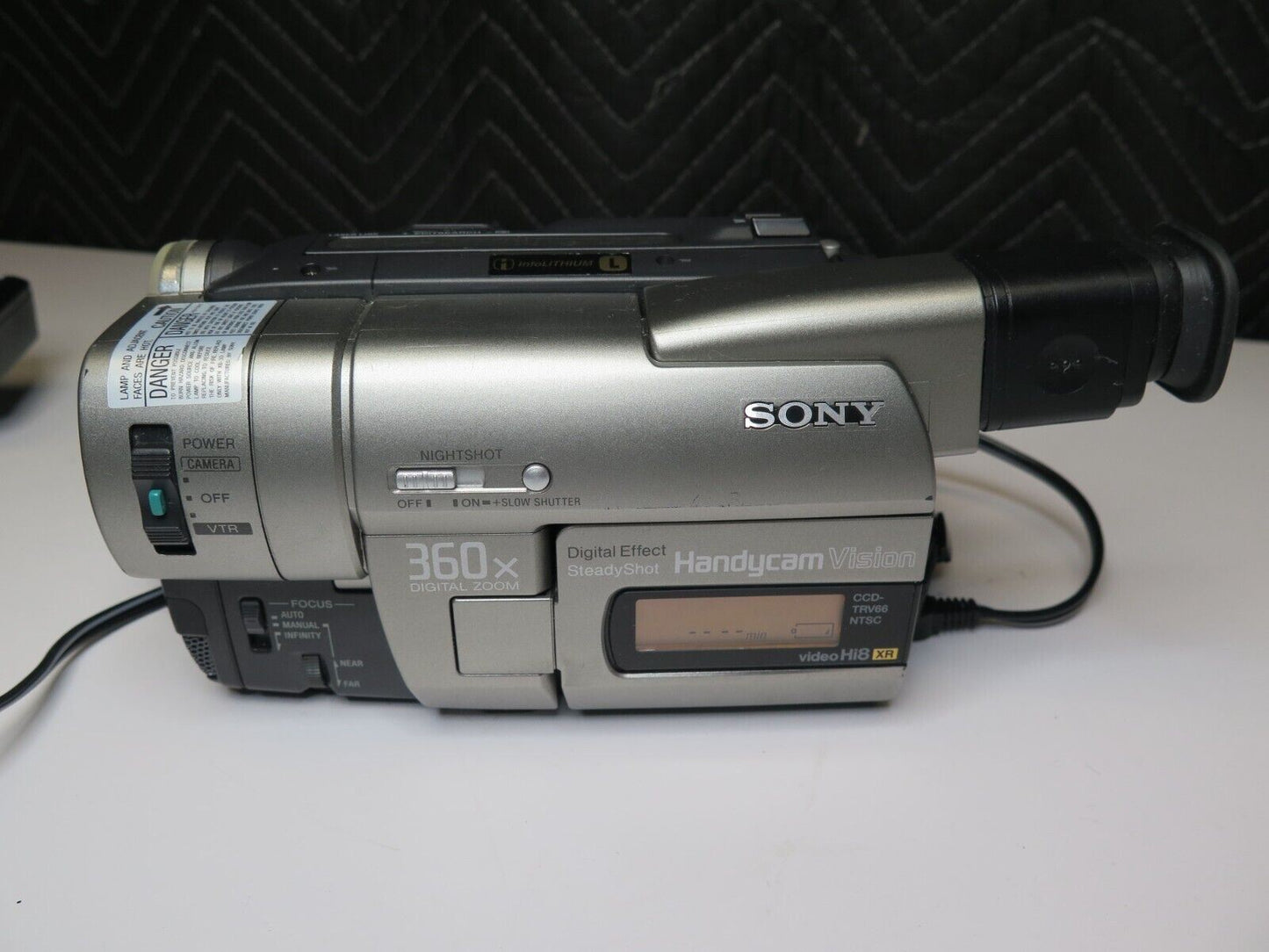 Sony CCD-TRV66 HI8 8mm Video8 Stereo Camera Camcorder VCR Player Video Transfer
