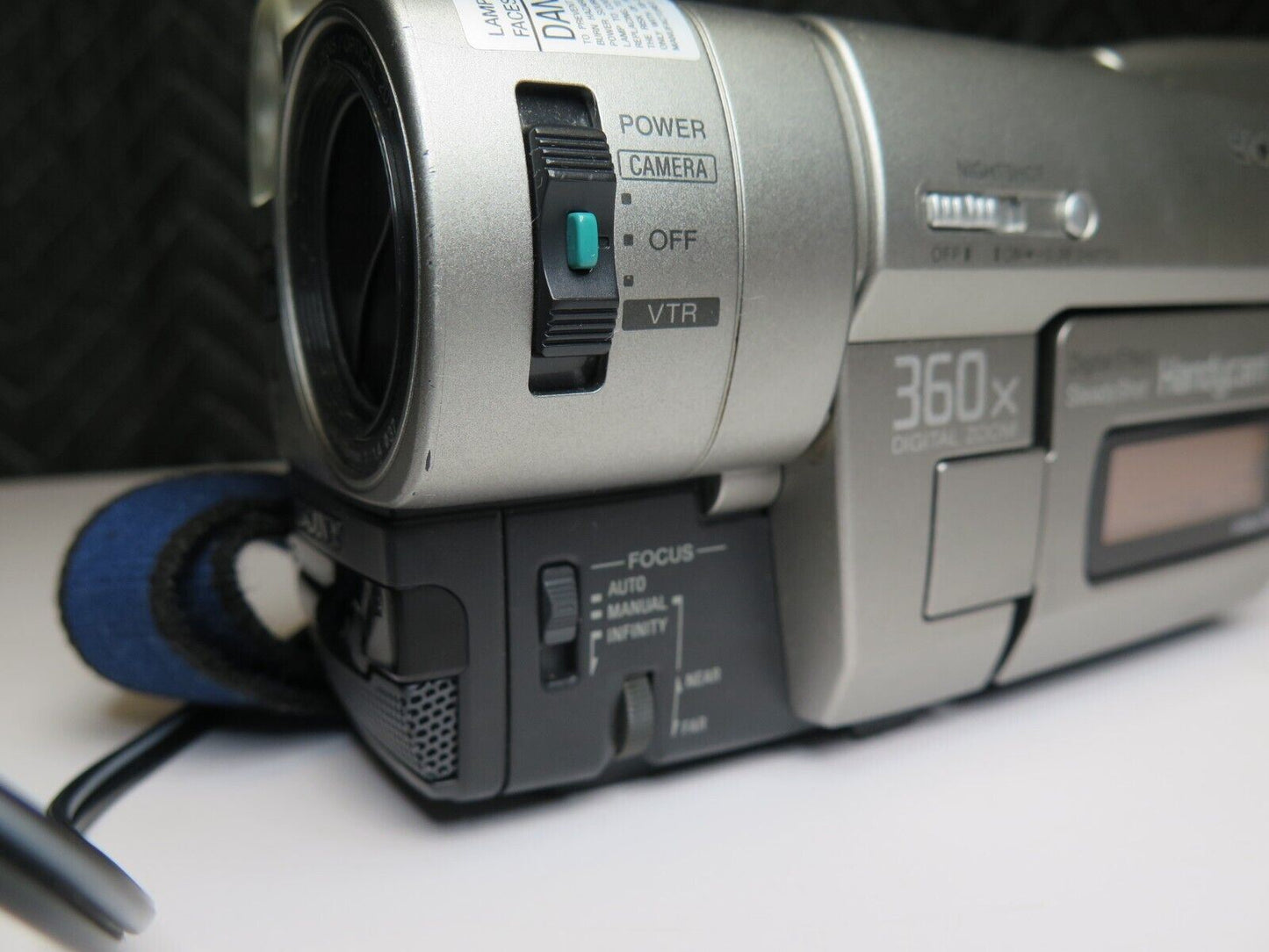 Sony CCD-TRV66 HI8 8mm Video8 Stereo Camera Camcorder VCR Player Video Transfer