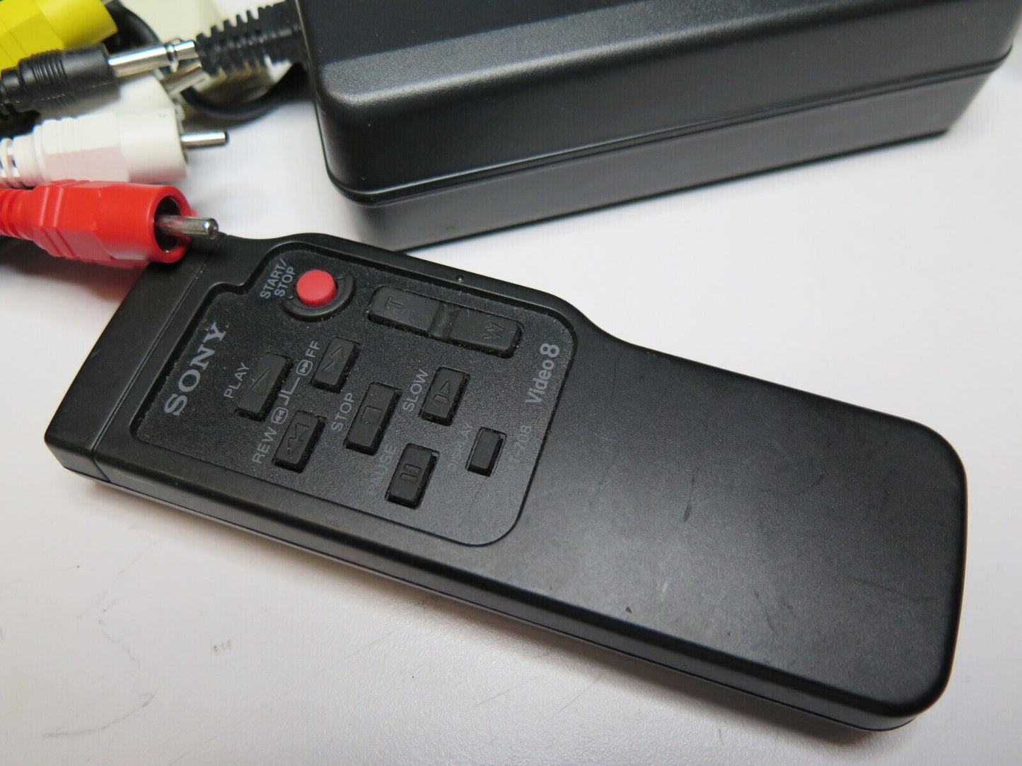 Sony CCD-TRV66 HI8 8mm Video8 Stereo Camera Camcorder VCR Player Video Transfer