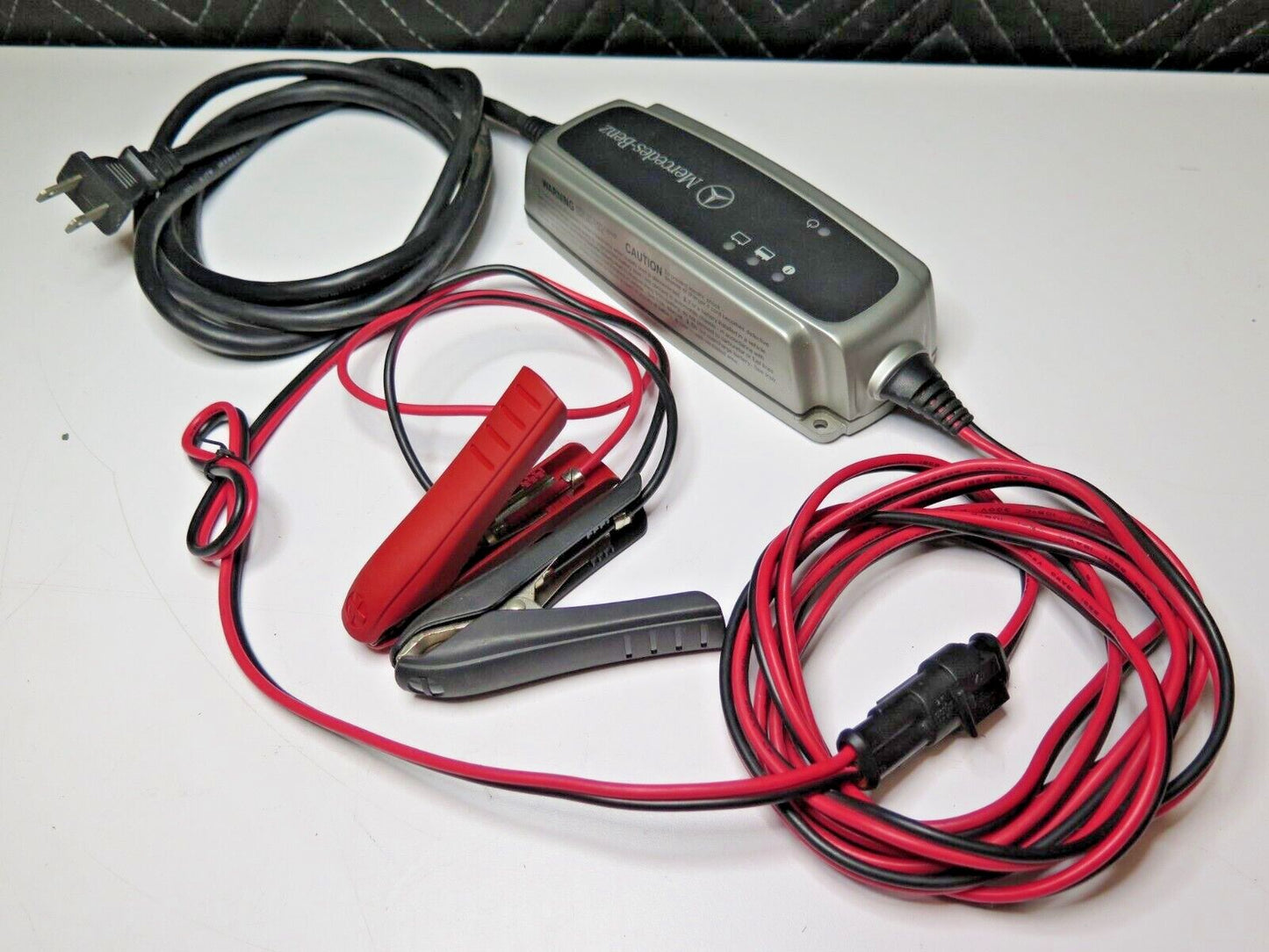 Genuine Mercedes-Benz Battery Trickle Charger CTEK US 3300 200429 AMG ๐ Class