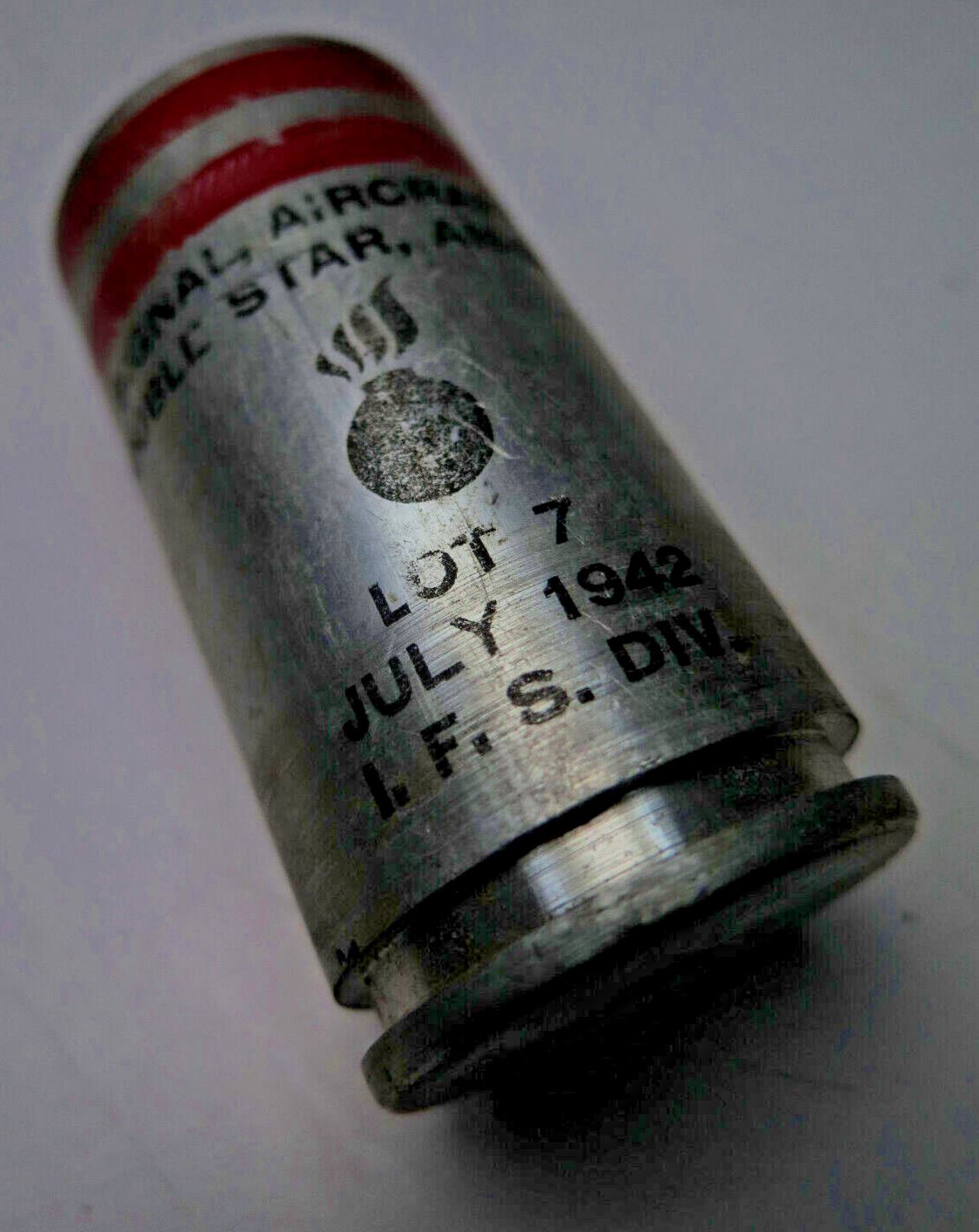 Rare WWII Signal Aircraft Double Star AN-M28 - Red/Red - Metal Case - July 1942