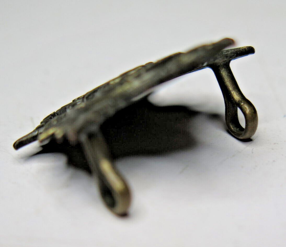 ORIGINAL WW1 CANADIEN FRANCAIS 233RD INFANTRY BATTALION COLLAR BADGE - Canadian