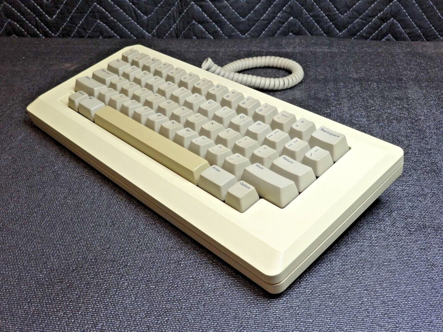 1984 Apple Macintosh Original Keyboard Model M0110 Mac 128K w/ Cord