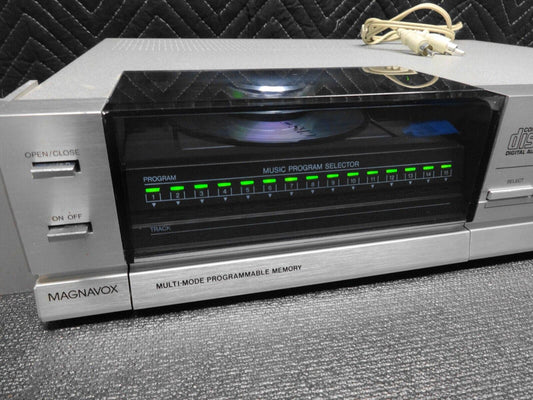 Vtg 1983 Magnavox CD Player Compact Disc Belgium Model FD3030SL