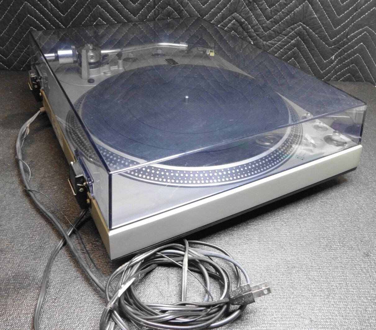 TECHNICS SL-1300 Direct Drive Automatic Turntable w/ Lancer ht9es - *Serviced *