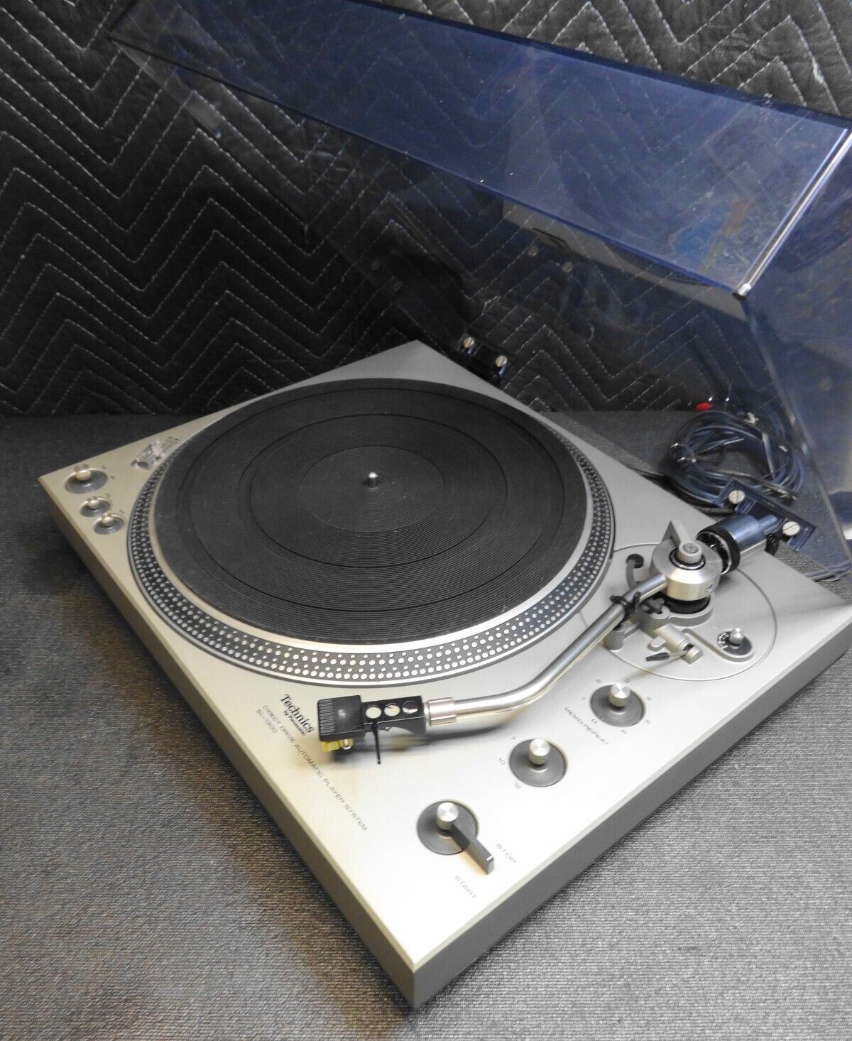 TECHNICS SL-1300 Direct Drive Automatic Turntable w/ Lancer ht9es - *Serviced *