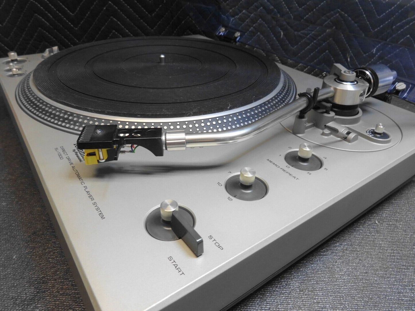 TECHNICS SL-1300 Direct Drive Automatic Turntable w/ Lancer ht9es - *Serviced *