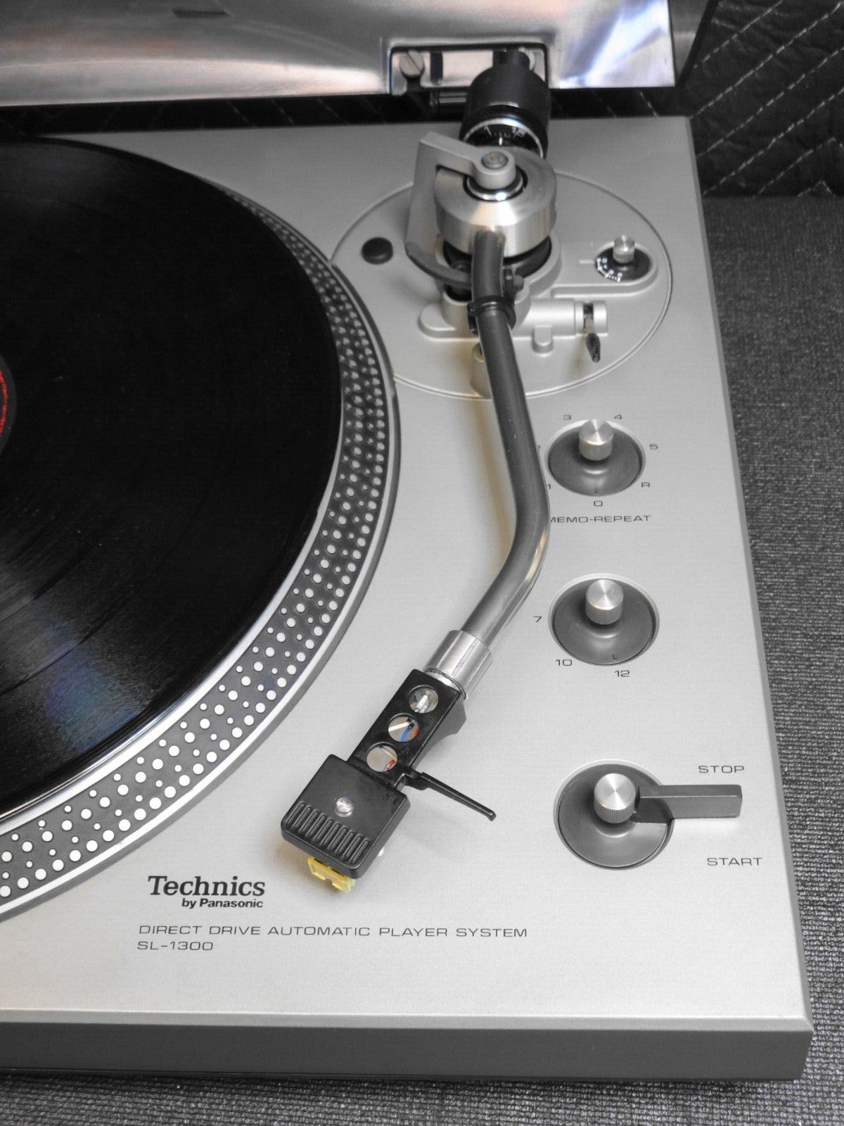 TECHNICS SL-1300 Direct Drive Automatic Turntable w/ Lancer ht9es - *Serviced *