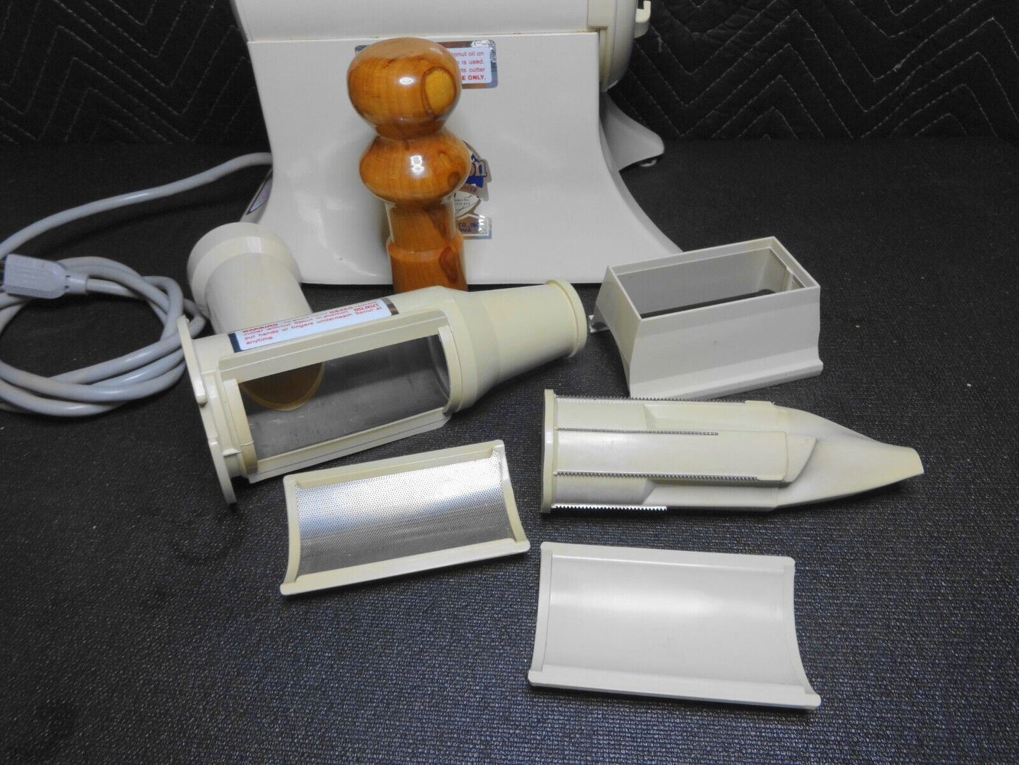 The Champion Juicer G5-NG-853S