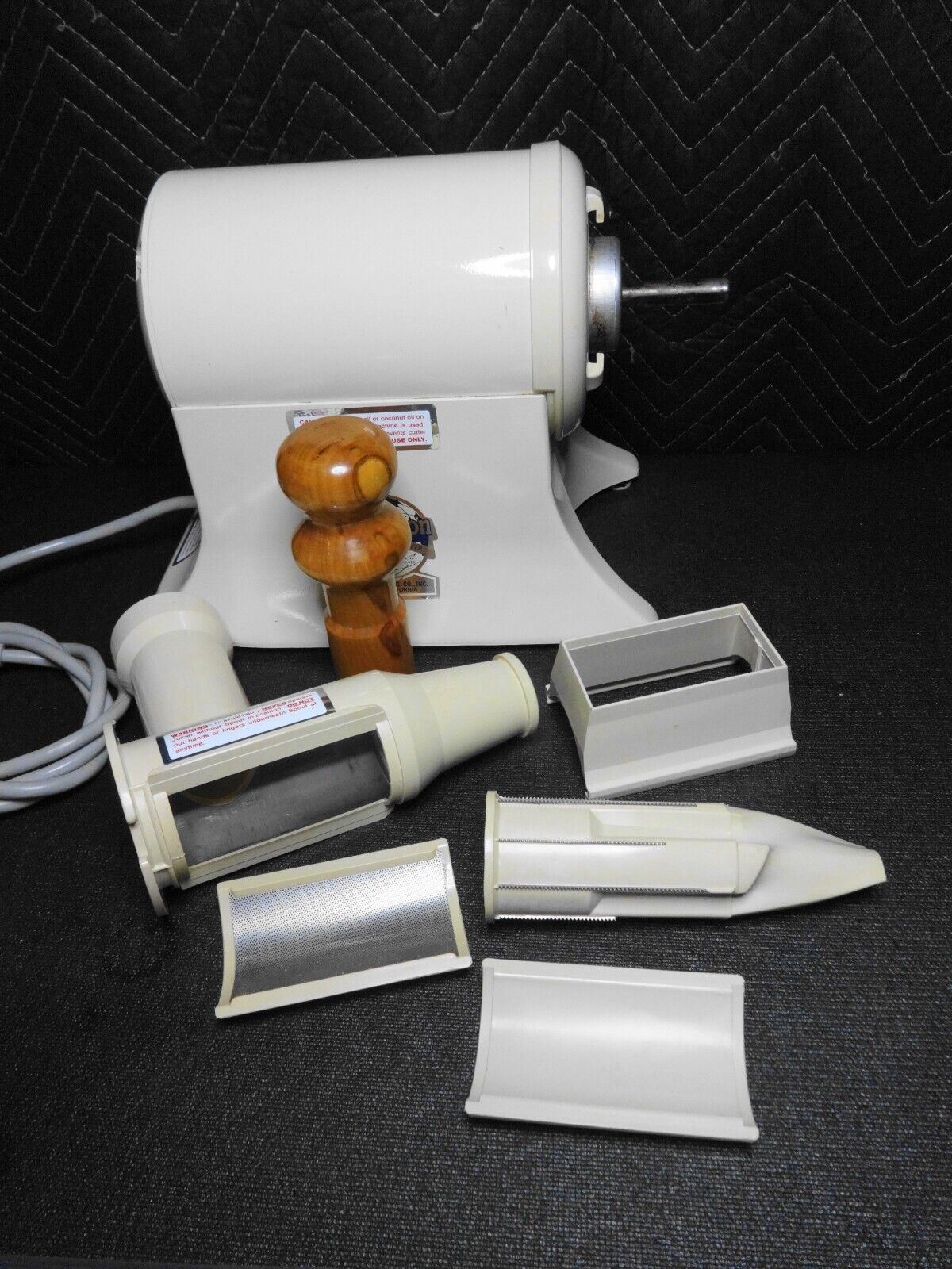 The Champion Juicer G5-NG-853S