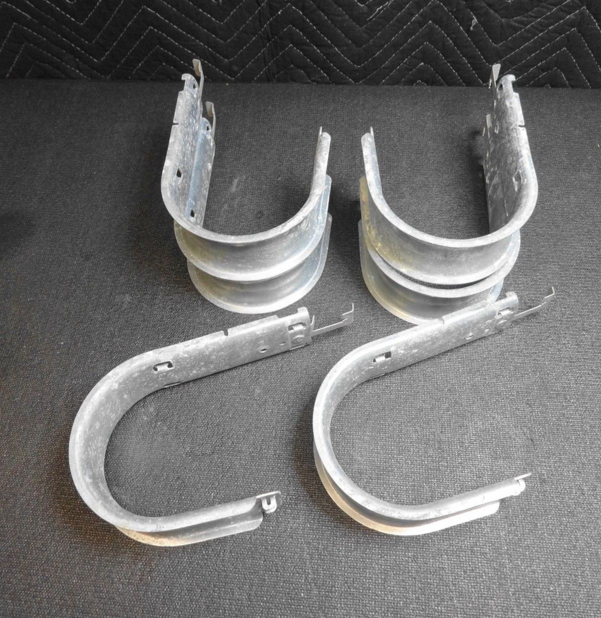 Lot of 6x Erico Caddy CAT64HP Cable Hangers 4" J-Hook - No Retainer
