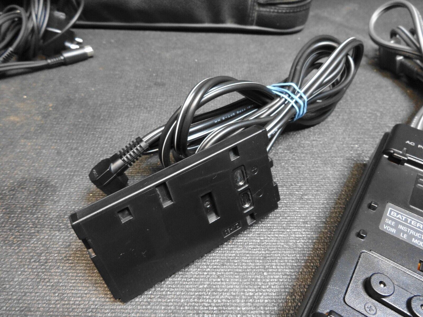 Sony CCD-TR101 Camcorder w/ Charger, Batteries, Cables, Remote & Case