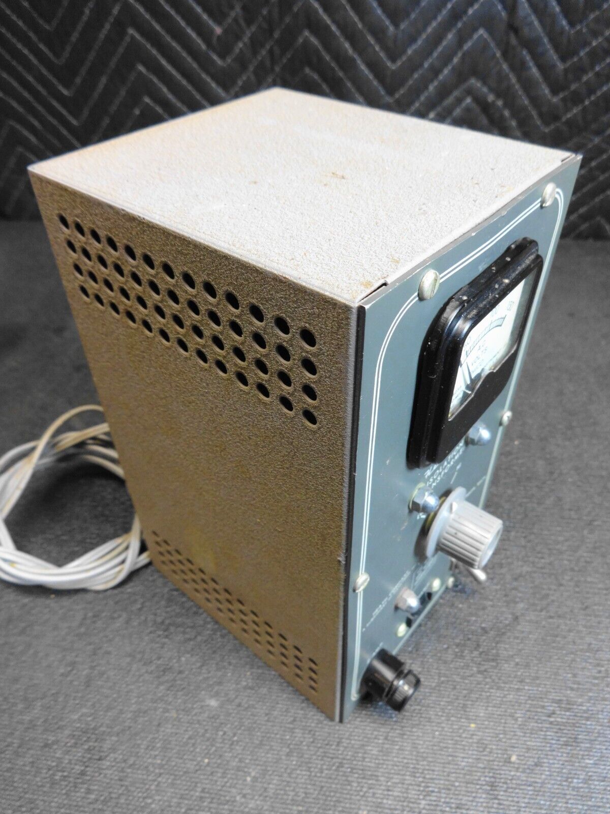 VINTAGE HEATHKIT MODEL IT-1 ISOLATION TRANSFORMER