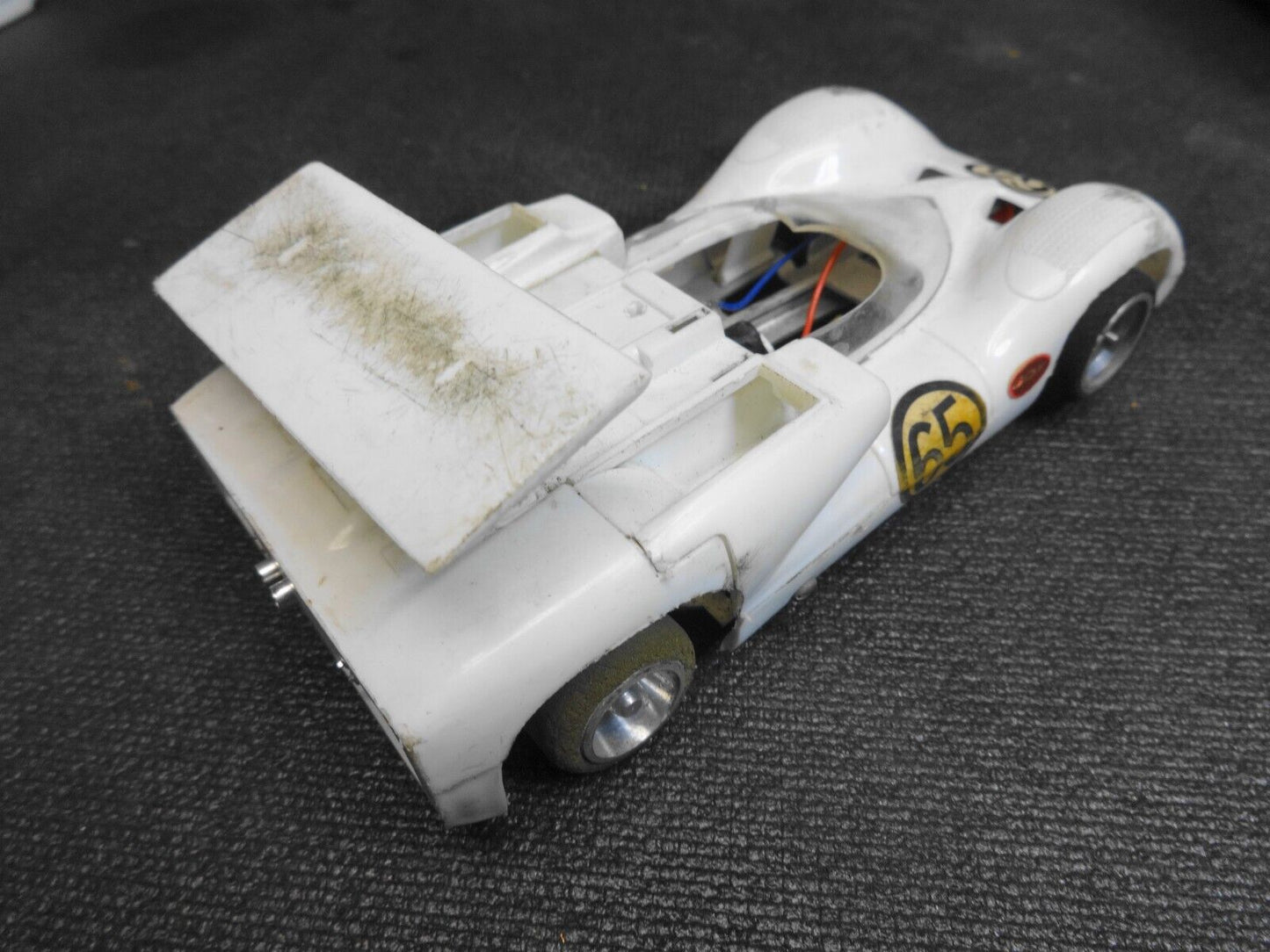 Vintage Chaparral 2E with ISO Fulcrum COX chassis slot car 1/24 - Working