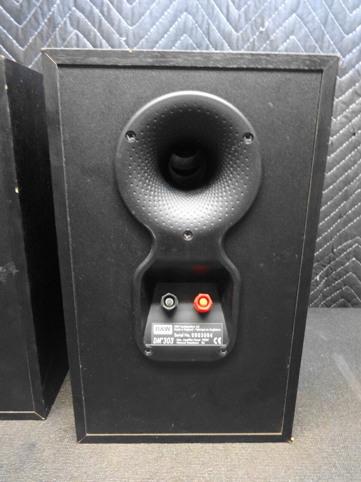 B&W DM 303 Bookshelf Speakers Bowers & Wilkins - Pair of 2x
