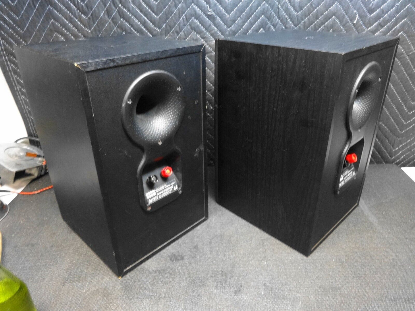 B&W DM 303 Bookshelf Speakers Bowers & Wilkins - Pair of 2x