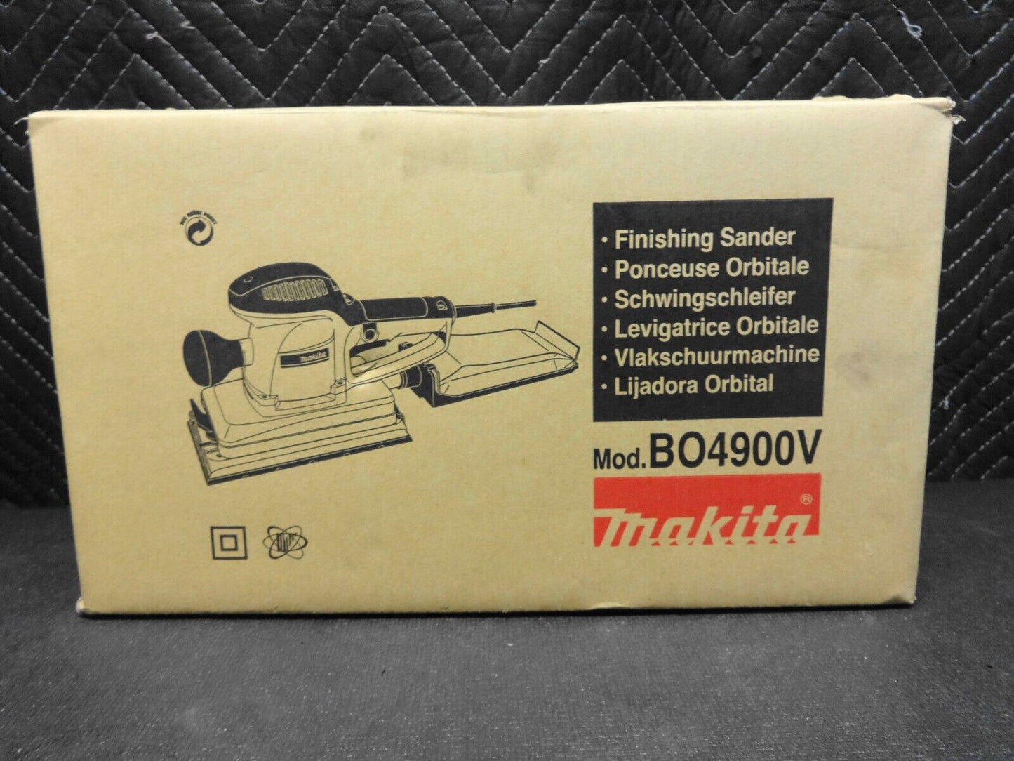 Makita BO4900V Finishing Sander - No Dust Bag