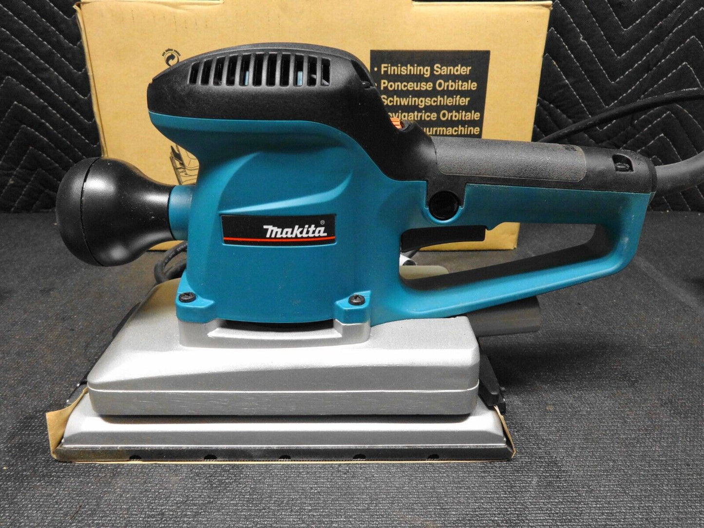 Makita BO4900V Finishing Sander - No Dust Bag