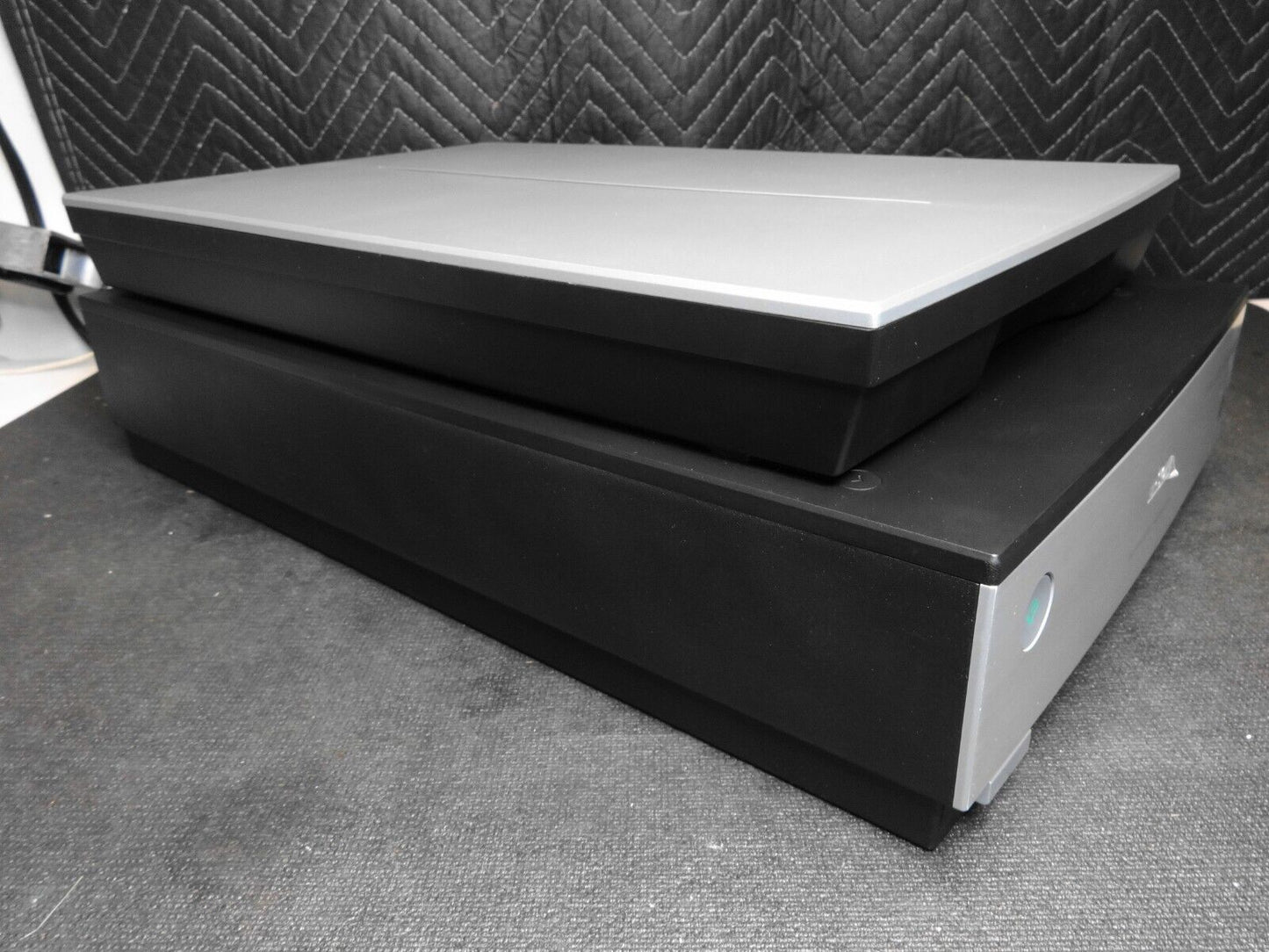 Epson Perfection V750 Pro Flatbed Document Scanner w/ USB & Power Cable V750-M 1