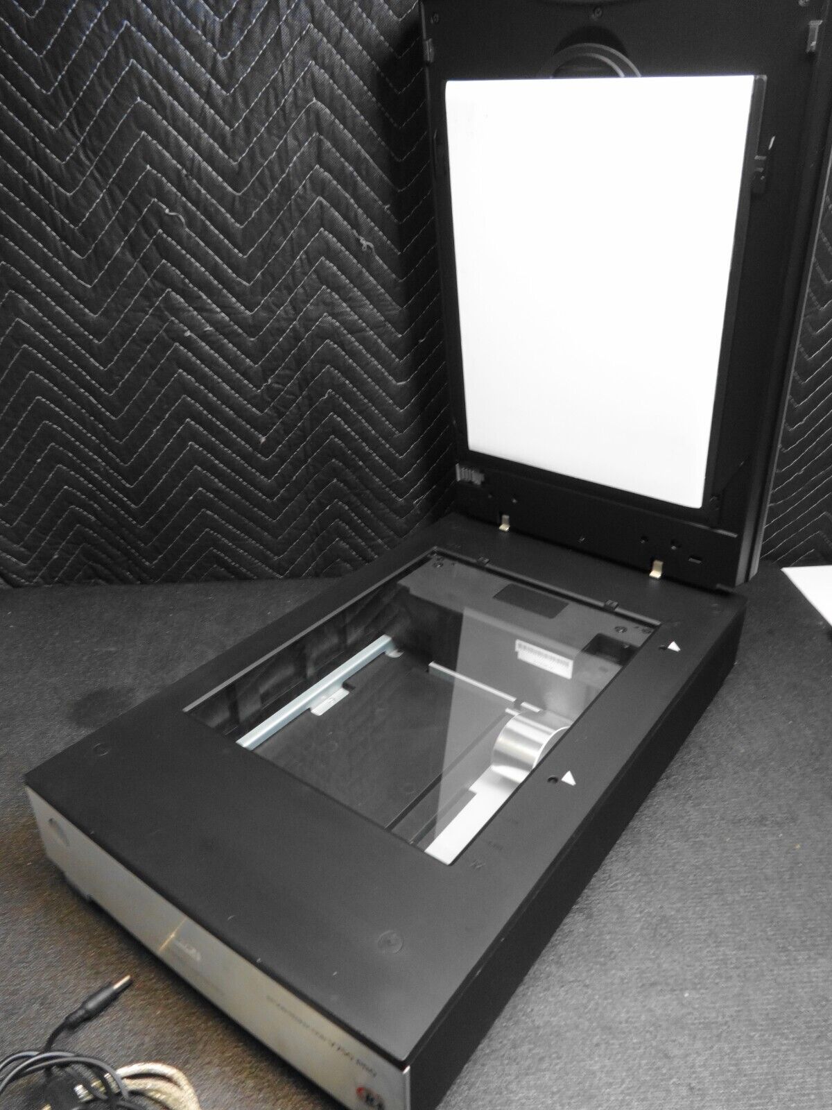 Epson Perfection V750 Pro Flatbed Document Scanner w/ USB & Power Cable V750-M 2