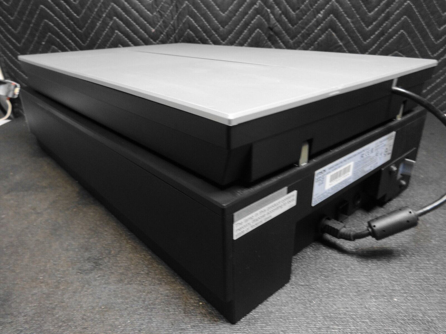 Epson Perfection V750 Pro Flatbed Document Scanner w/ USB & Power Cable V750-M 2