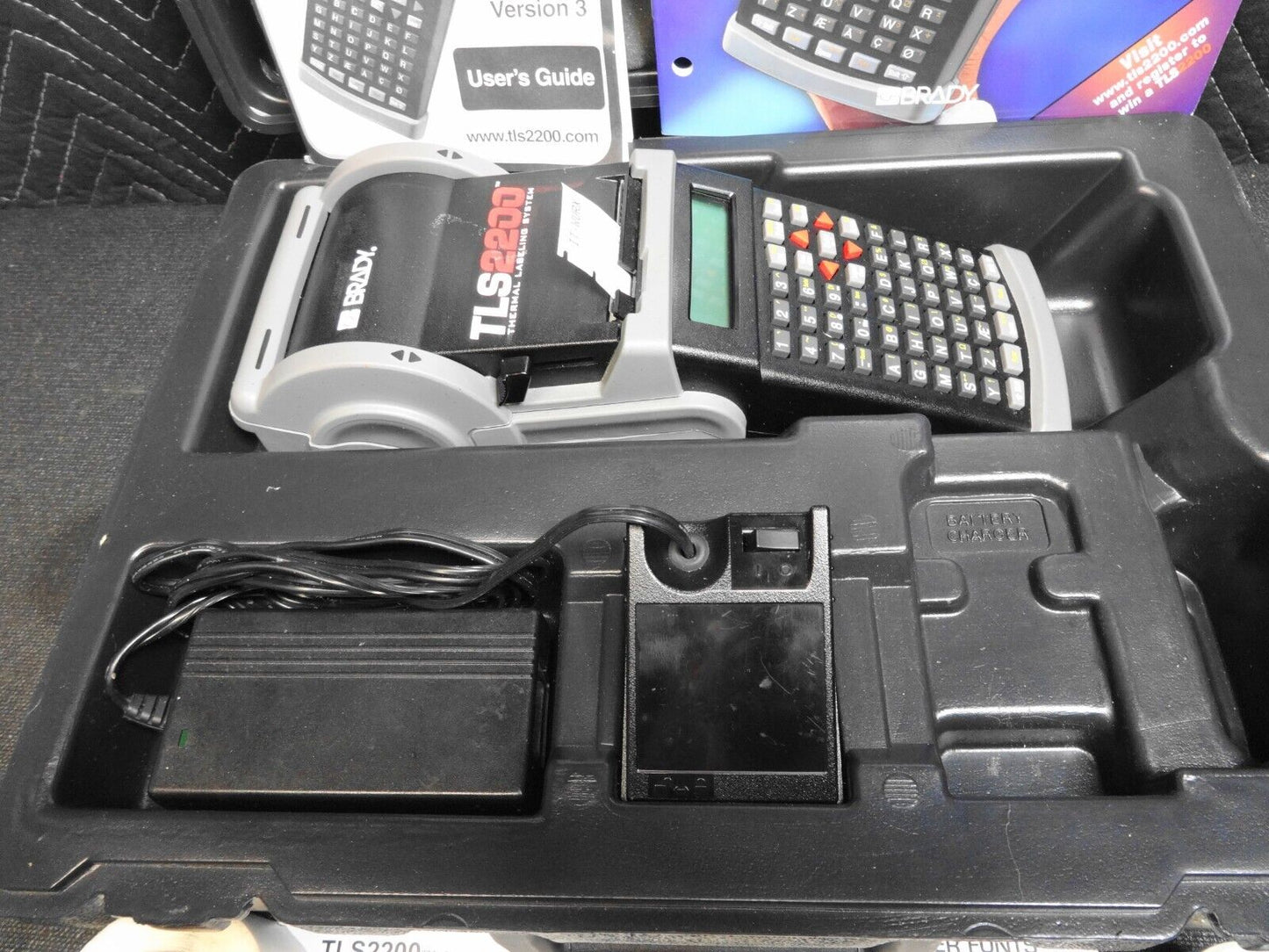 Brady TLS2200 Thermal Labeling System Printer w/ Case, Labels, PC & Power Cables