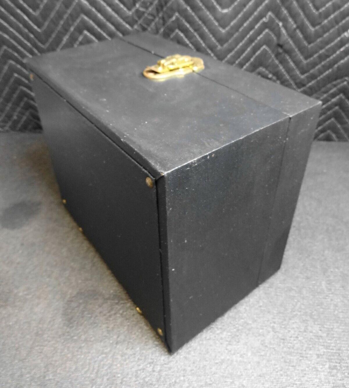 CELESTRON C90 1000mm f/11 MAKSUTOV TELESCOPE SPOTTING SCOPE w/ Case & Accessory