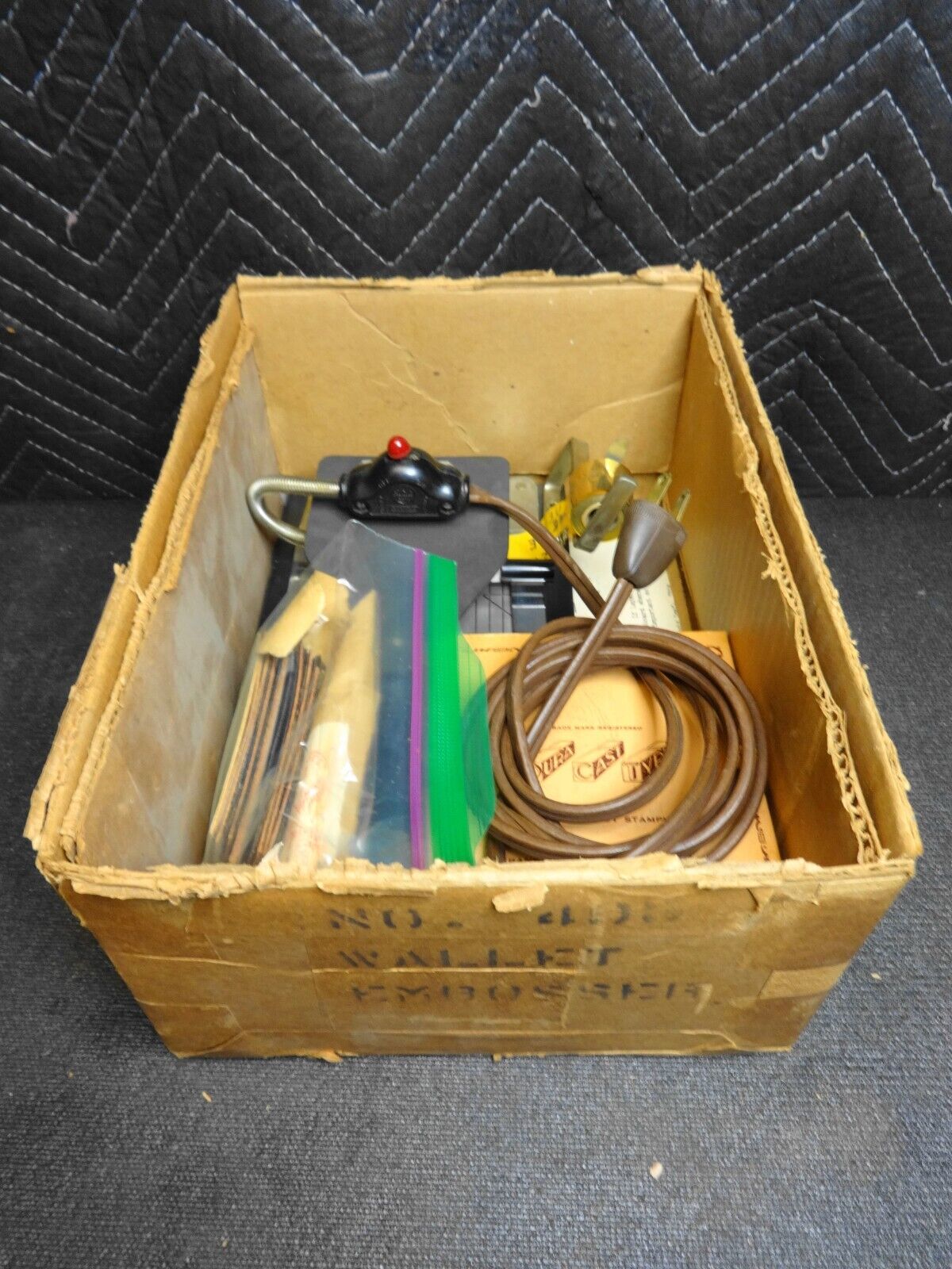 Vintage Franklin Signet 495 Wallet Embosser W/ Hot Stamp Gold Foil & Die Set