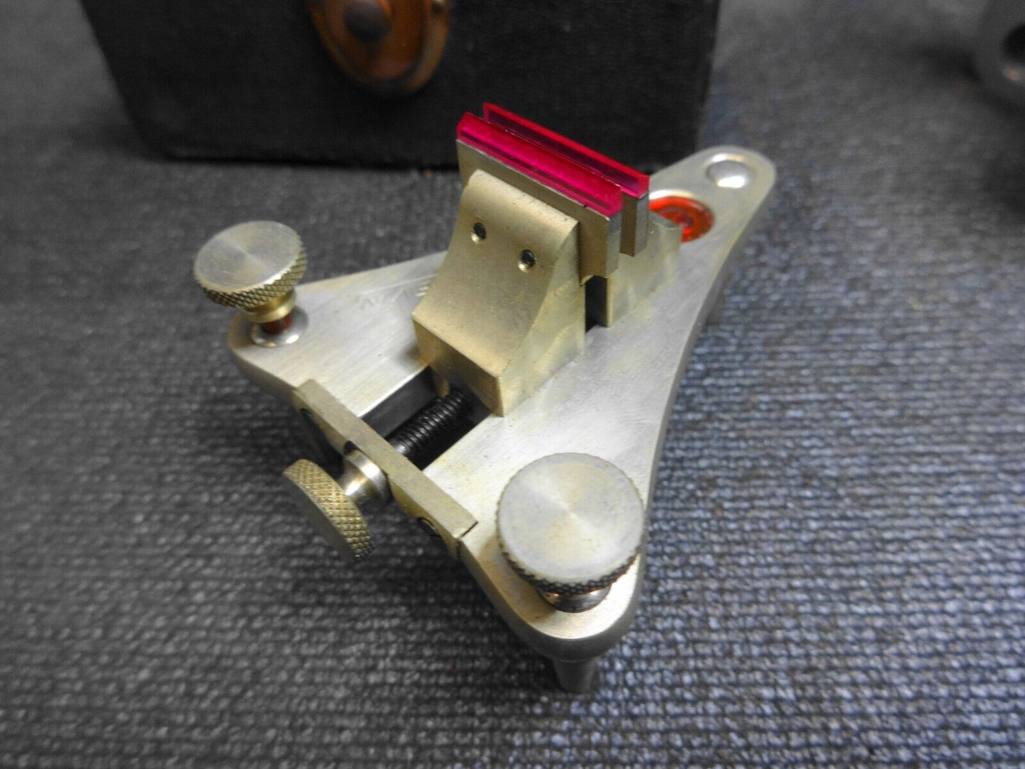 Levin Jeweler Posing Vise Clamp Ruby Jaw Watchmakers Tool in Original Case