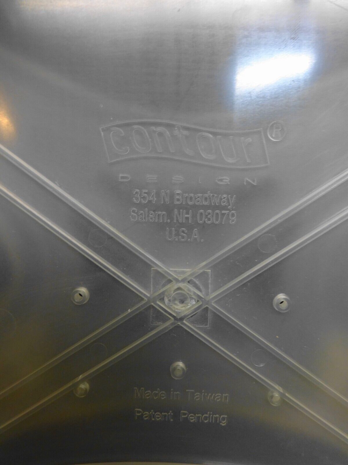 Vintage iMac G3 Stand by Contour Design