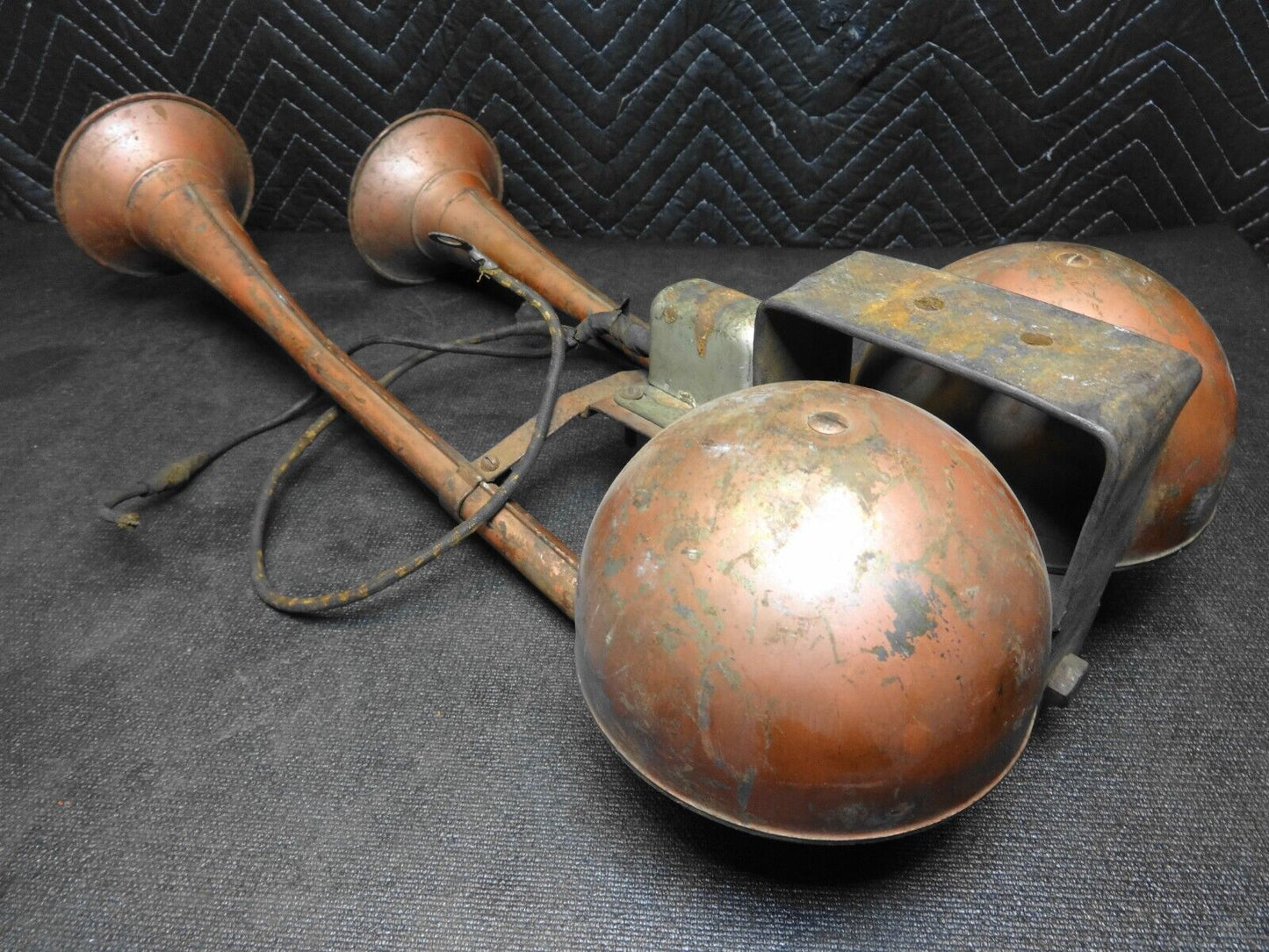 Antique / Vintage Dual Air Horns for Car / Truck / Train / Military