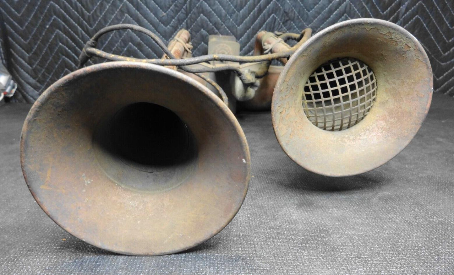 Antique / Vintage Dual Air Horns for Car / Truck / Train / Military