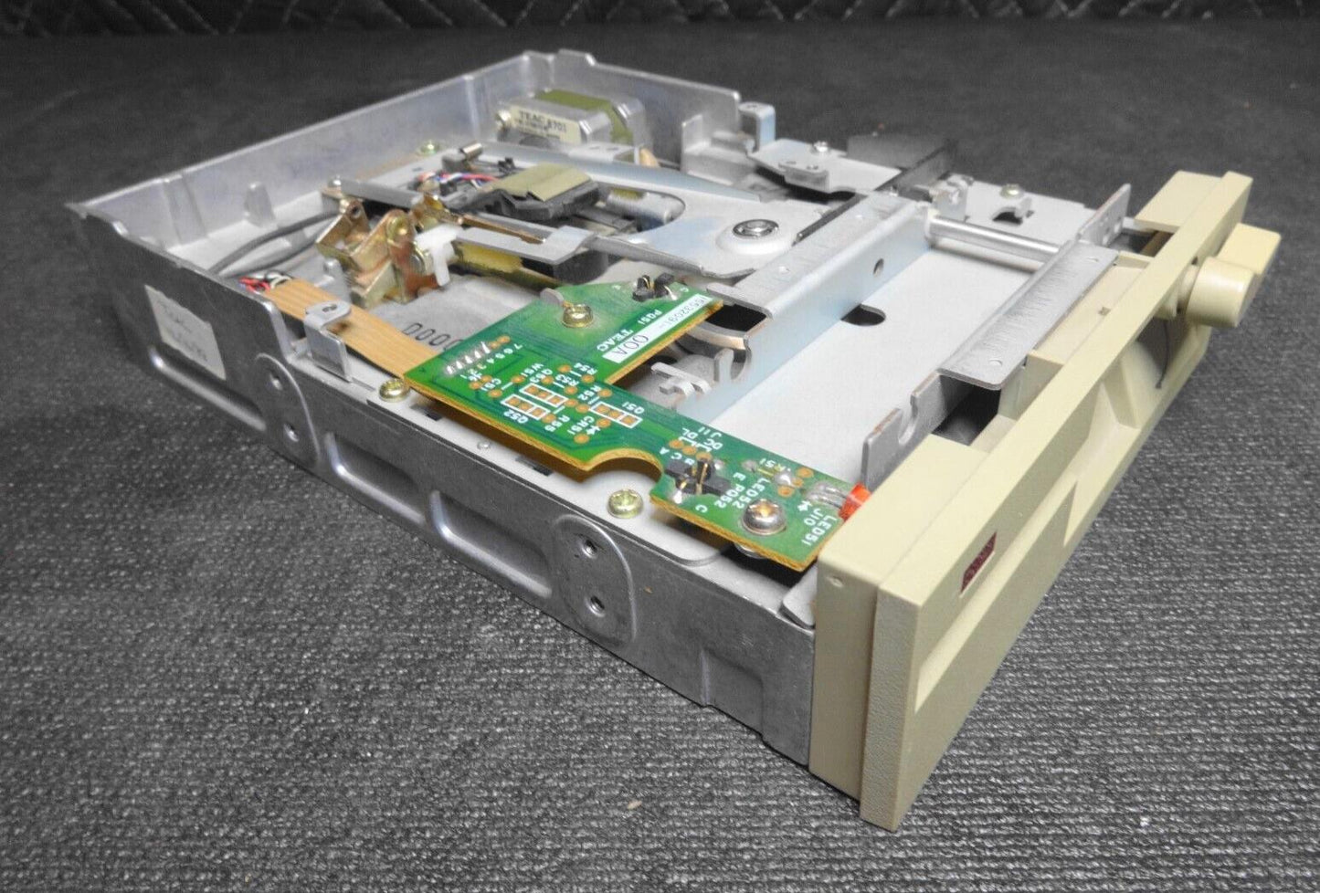 TEAC FD-55BR 5.25 Floppy Disk Drive 19307351-02