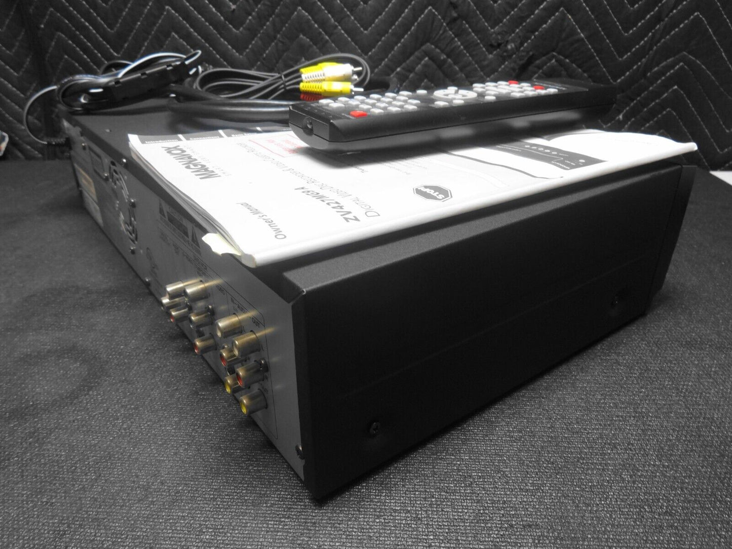 Magnavox ZV427MG9 HDMI DVD Recorder/VCR Combo Dubbing W/ Remote *SERVICED*