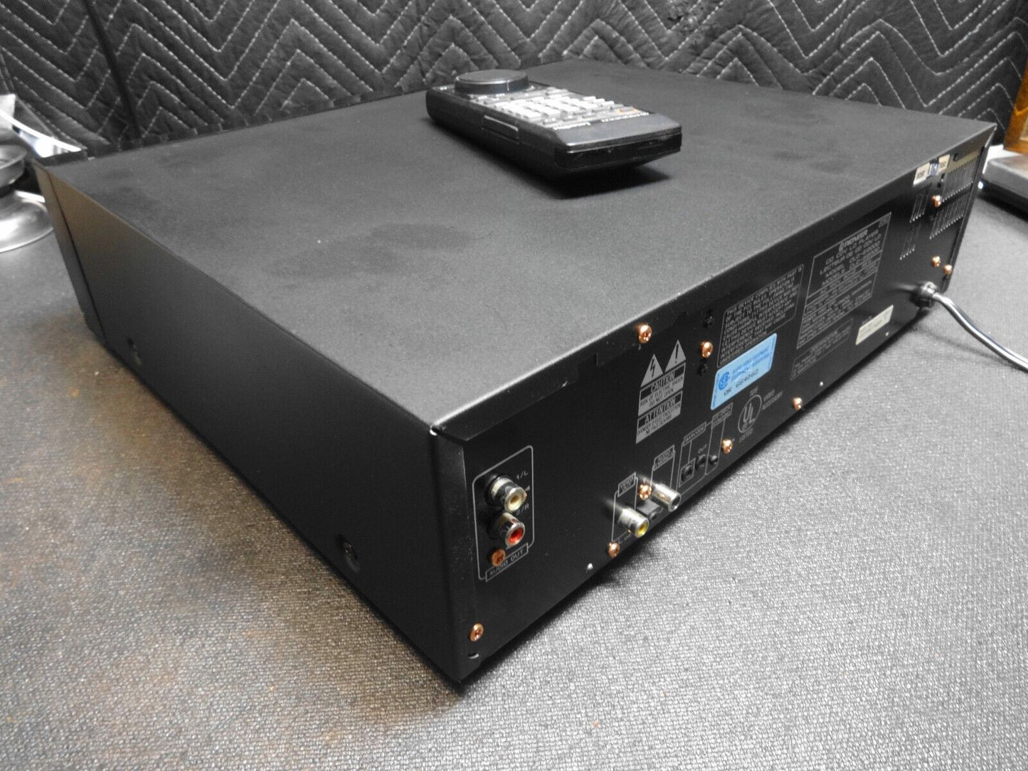 Vintage Pioneer CLD-E2000 CD CDV LD Laserdisc Player w/ Remote - *SERVICED*