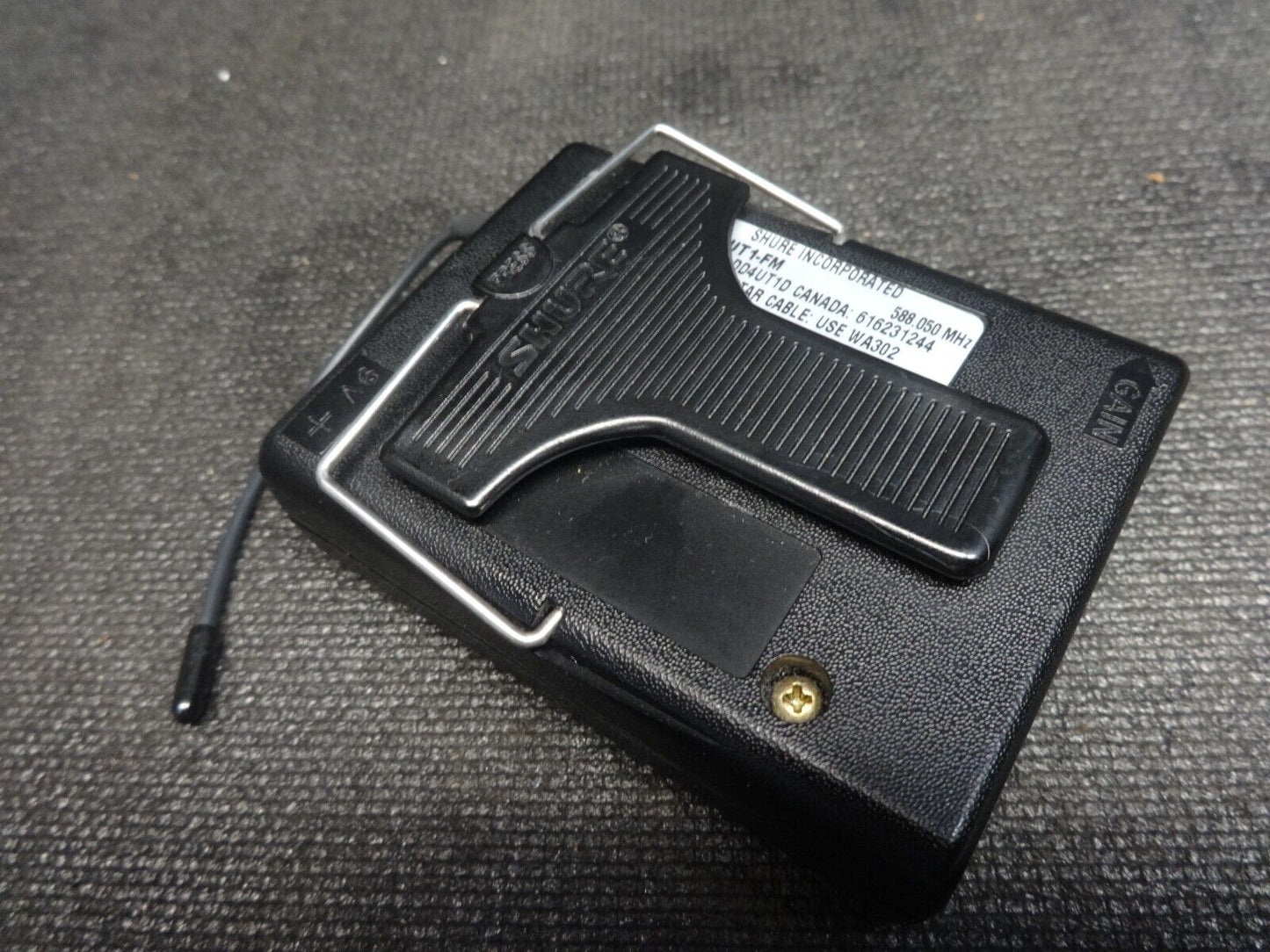 Shure Wireless Transmitter UT1-FM