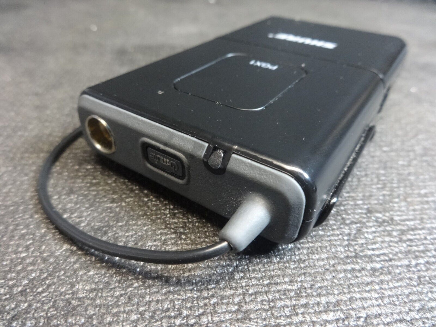 Shure Wireless Body Pack Transmitter Model PGX1 – H6 524-542 MHz EXCELLENT