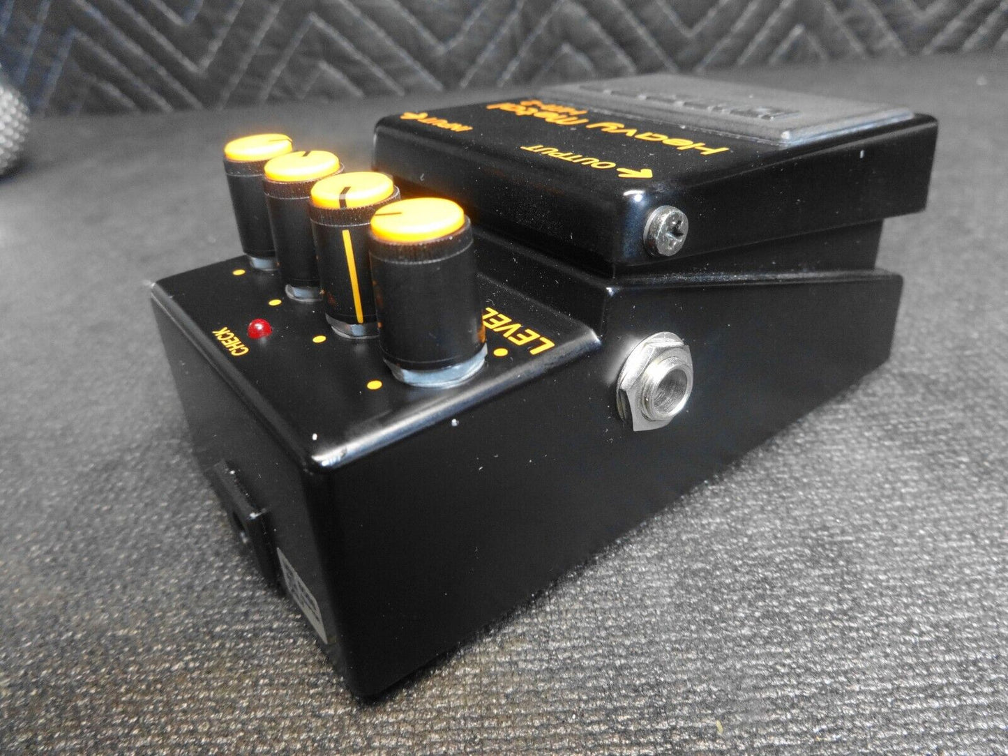 BOSS HM-2 Heavy Metal 1985 Vintage Guitar Effects Pedal Made in Japan