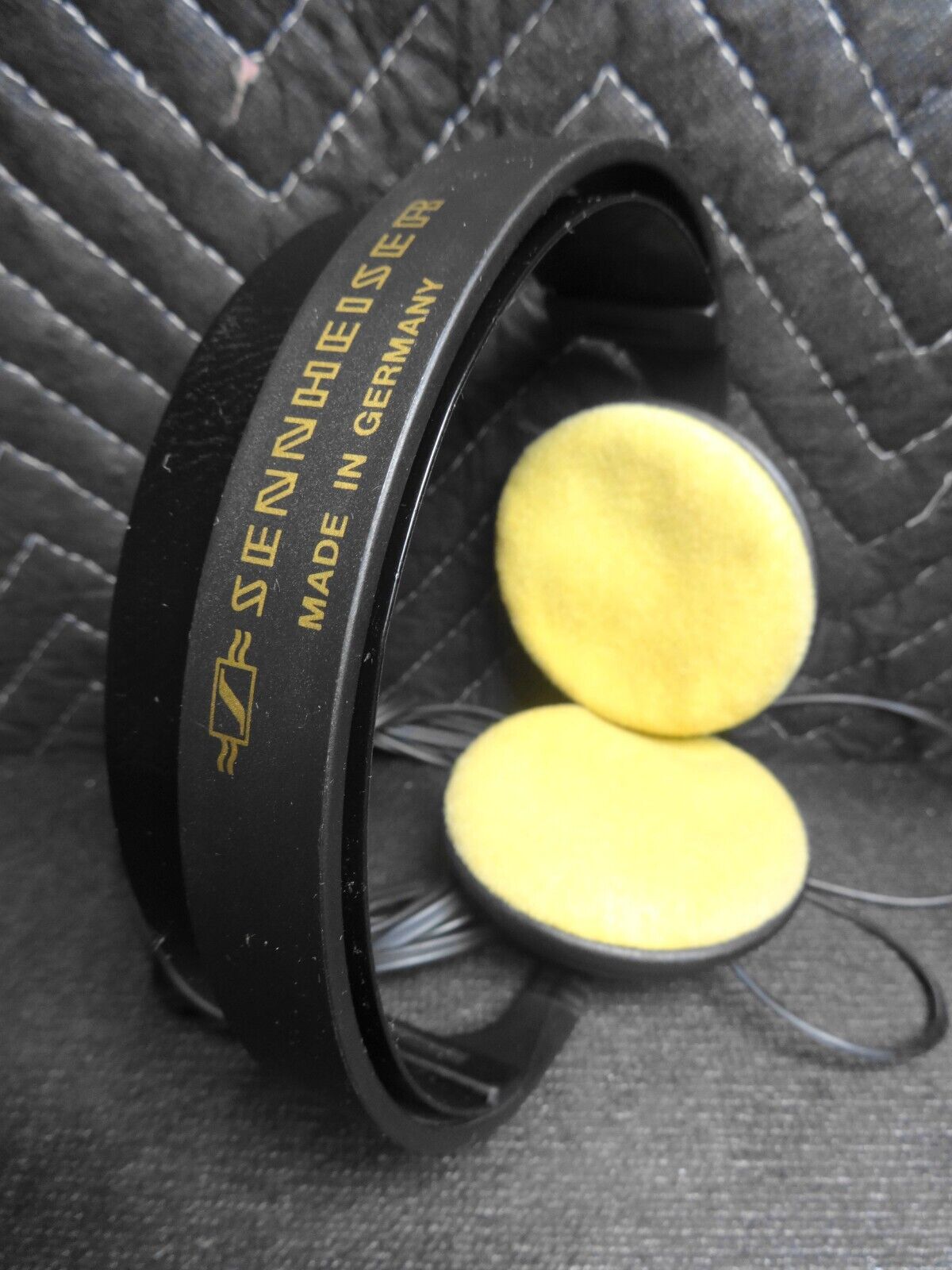 SENNHEISER VINTAGE HEADPHONES HD 420 SL GERMANY Old School Plug Audiophile