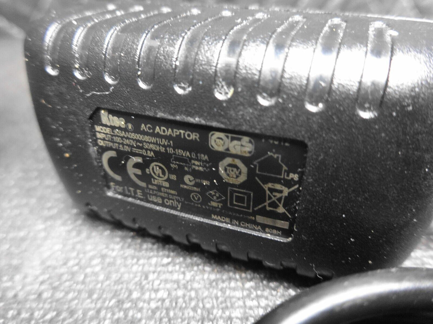 Rexton 3G-03 13-H Charging Deck with 1x KSHA04 Hearing Aid for left ear