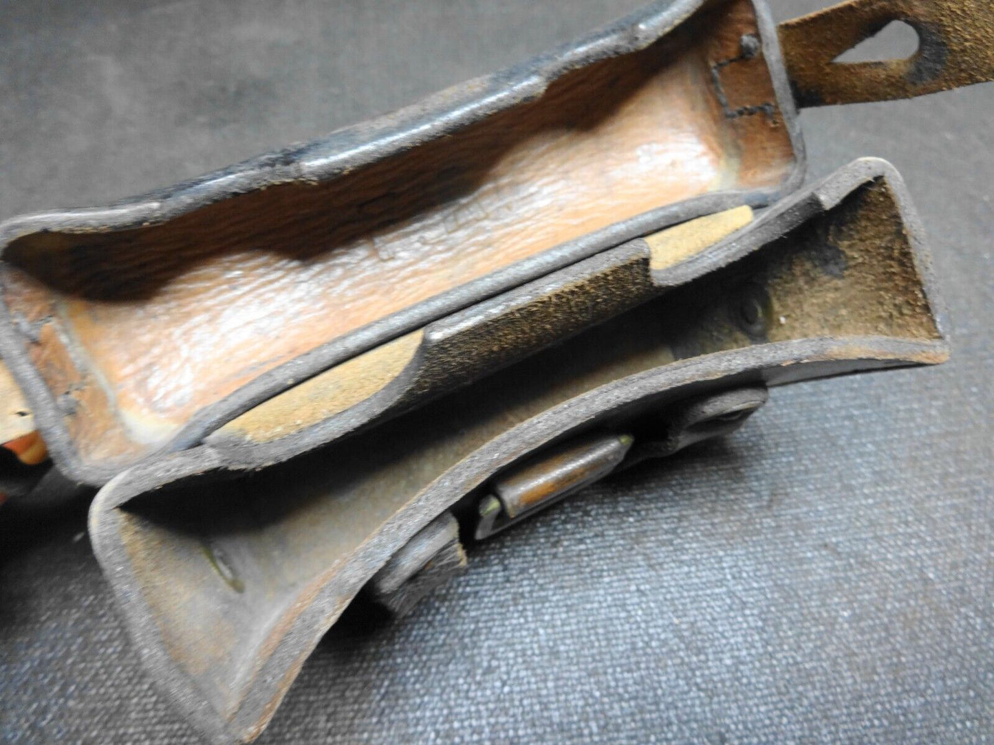 WW1 IMPERIAL GERMAN ARMY LEATHER AMMO POUCH ORIGINAL MAUSER