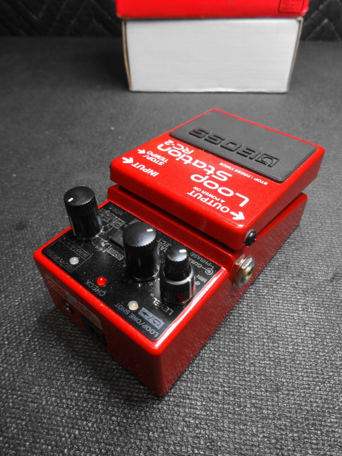 Boss RC-2 Loop Station Looper Guitar Effects Pedal