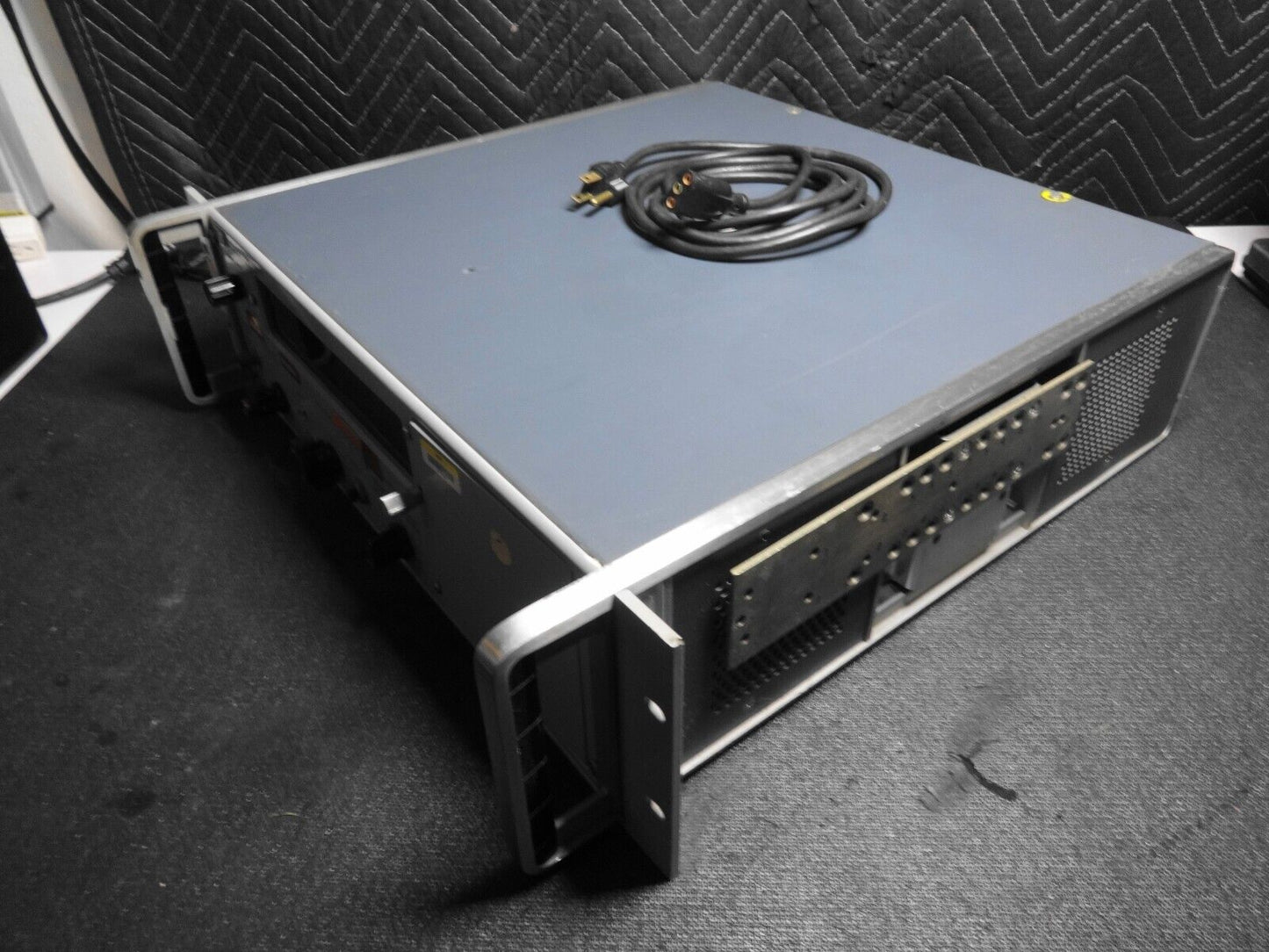 Vintage HP Hewlett-Packard 5245L Nixie Tube Electronic Counter