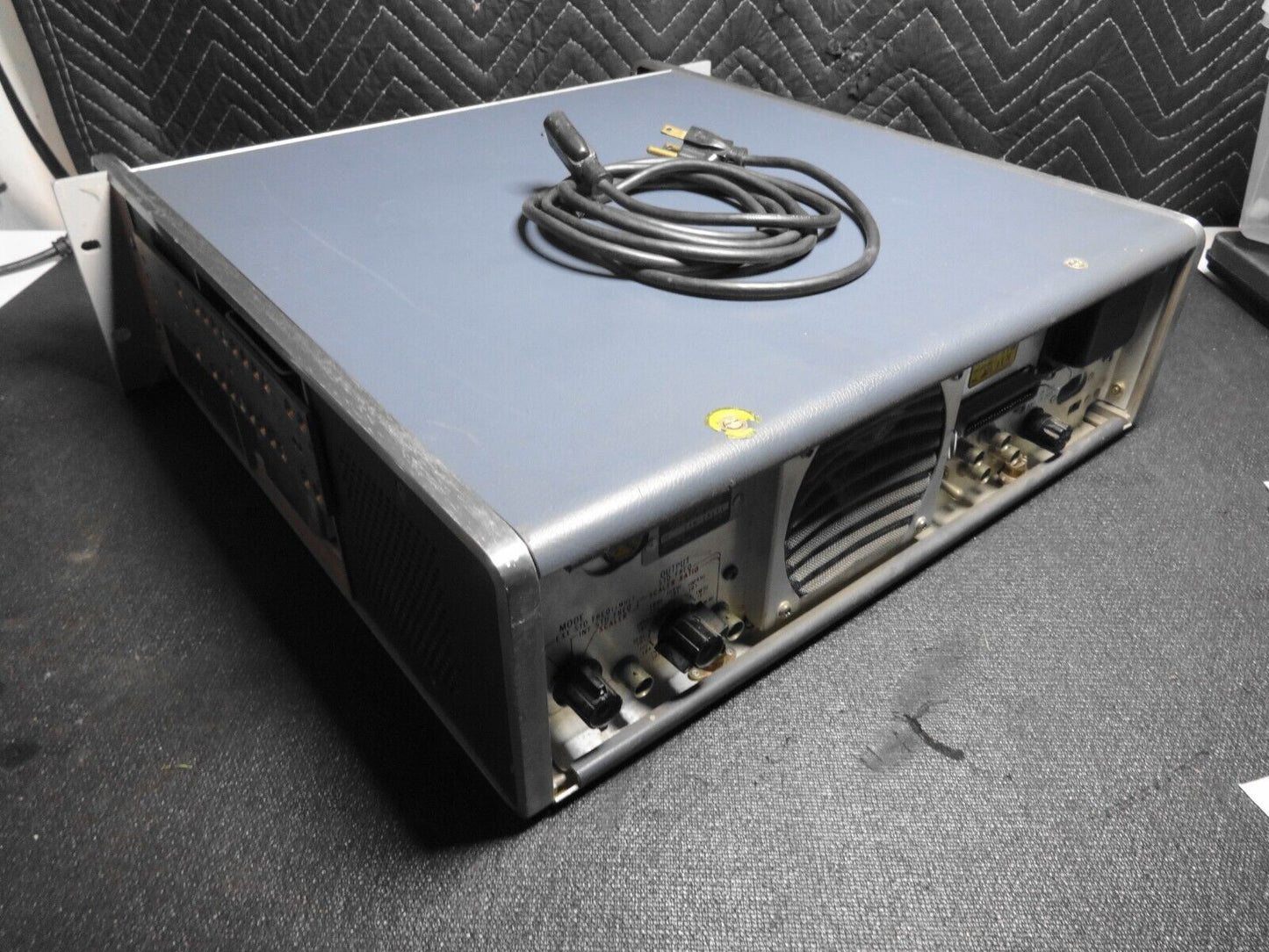 Vintage HP Hewlett-Packard 5245L Nixie Tube Electronic Counter