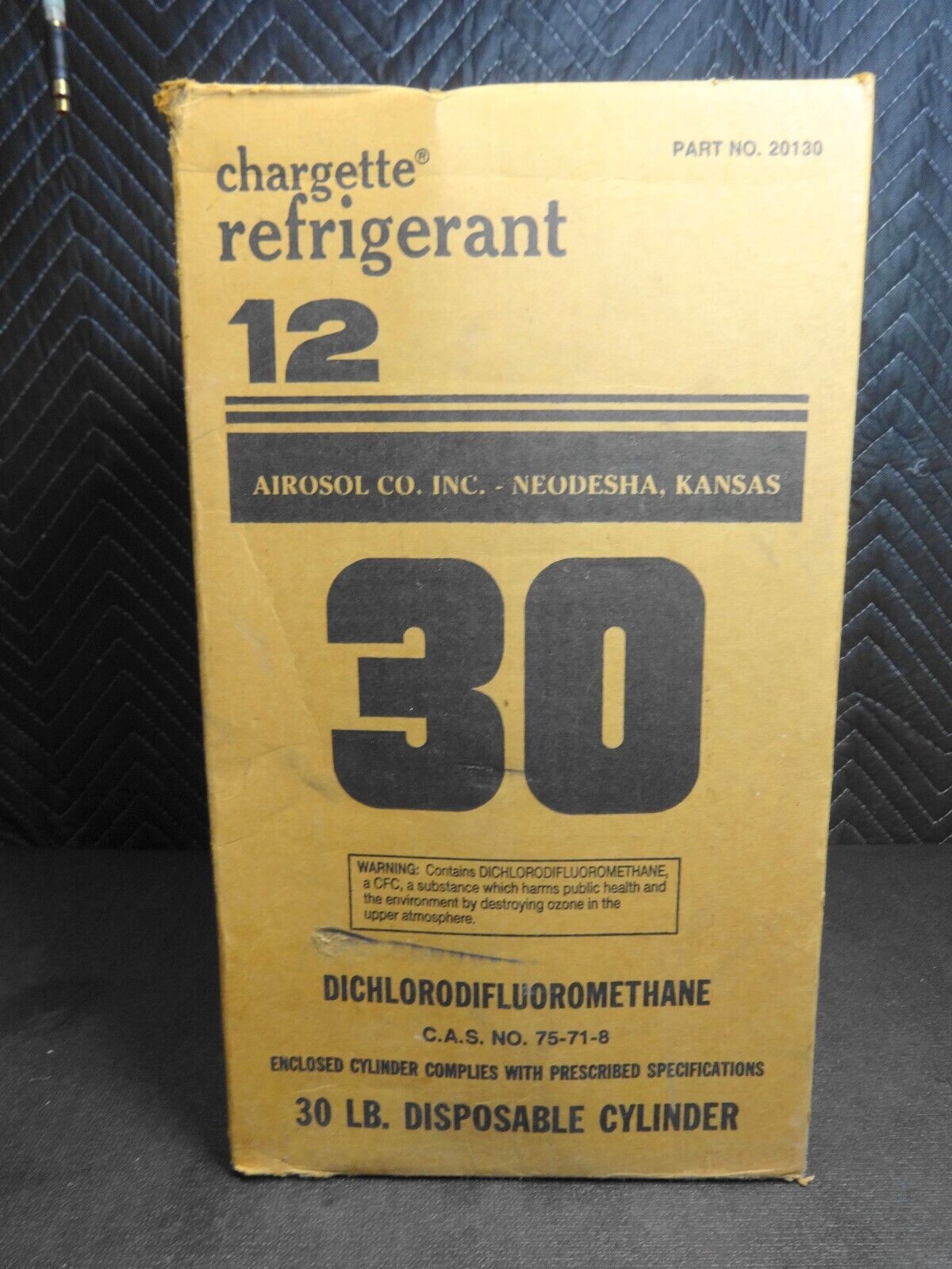 R12 Refrigerant 30 lb Disposable Cylinder